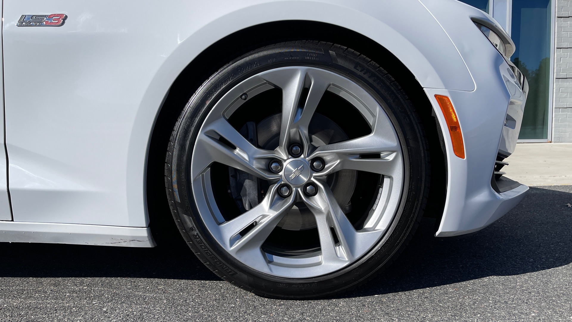 Used 2019 Chevrolet CAMARO 2SS COUPE / 6.2L V8 / 10-SPD AUTO / REMOTE START / REARVIEW for sale $44,995 at Formula Imports in Charlotte NC 28227 51