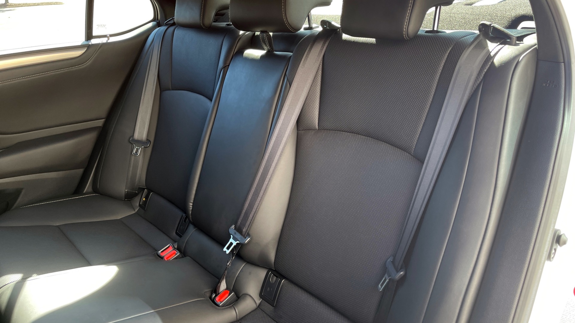 Used 2019 Lexus ES 350 F-SPORT 3.5L SEDAN / 8-SPD / NAV / SUNROOF / REARVIEW for sale Sold at Formula Imports in Charlotte NC 28227 51