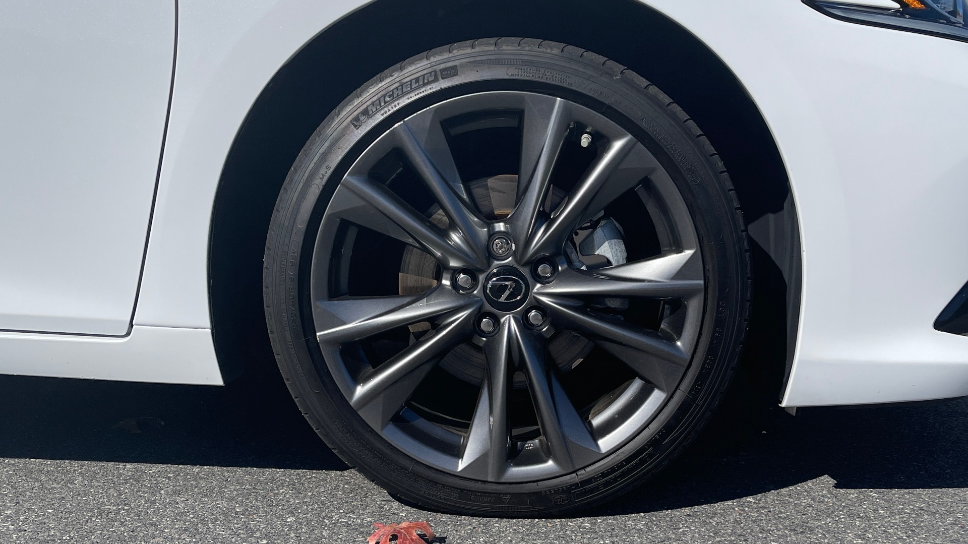 Used 2019 Lexus ES 350 F-SPORT 3.5L SEDAN / 8-SPD / NAV / SUNROOF / REARVIEW for sale Sold at Formula Imports in Charlotte NC 28227 65