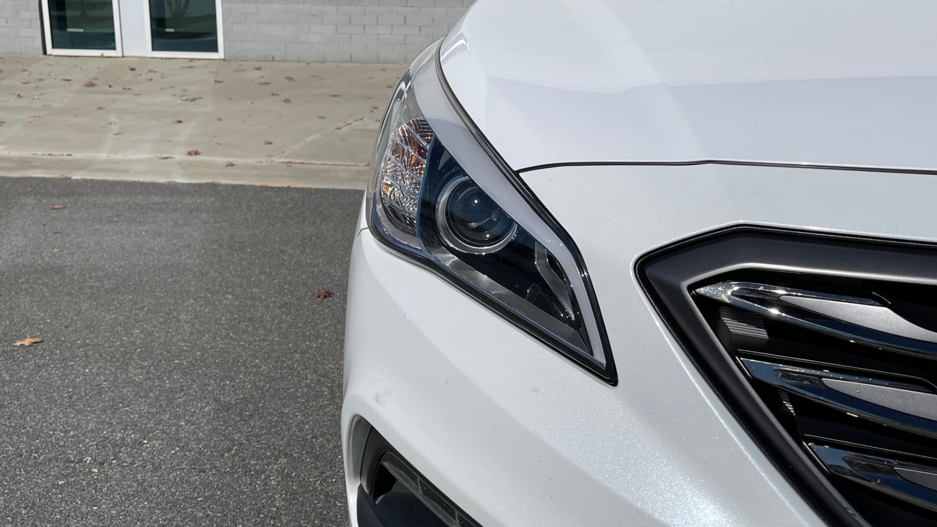 Used 2015 Hyundai SONATA 2.0T SPORT SEDAN / 6-SPD AUTO / BLIND SPOT / REARVIEW for sale Sold at Formula Imports in Charlotte NC 28227 11