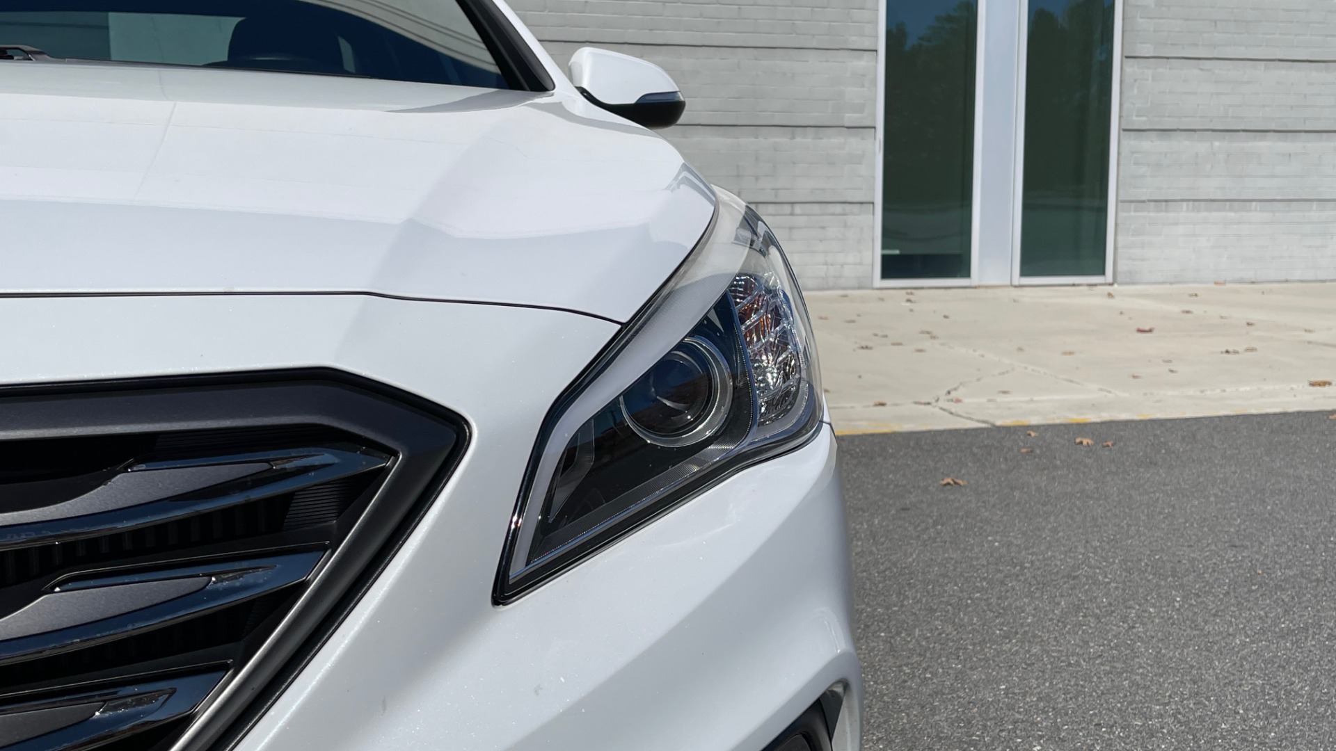 Used 2015 Hyundai SONATA 2.0T SPORT SEDAN / 6-SPD AUTO / BLIND SPOT / REARVIEW for sale Sold at Formula Imports in Charlotte NC 28227 12