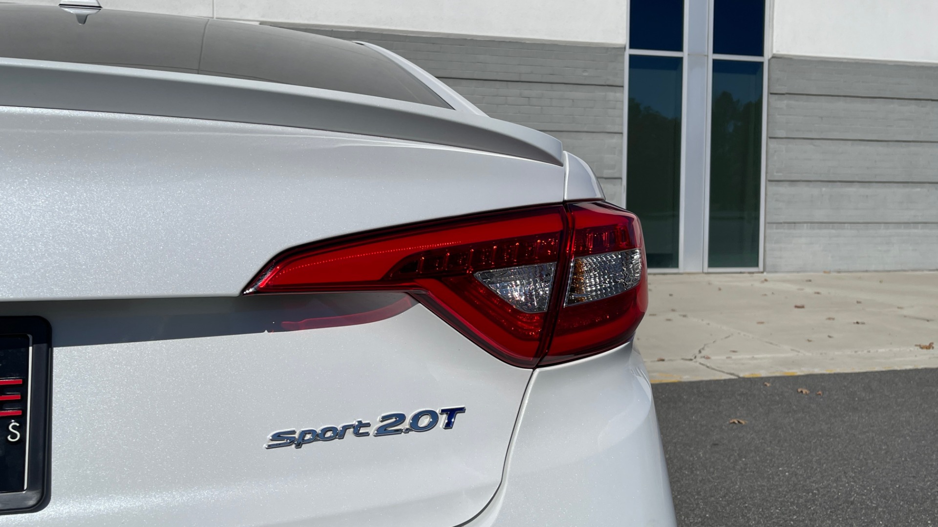 Used 2015 Hyundai SONATA 2.0T SPORT SEDAN / 6-SPD AUTO / BLIND SPOT / REARVIEW for sale Sold at Formula Imports in Charlotte NC 28227 22