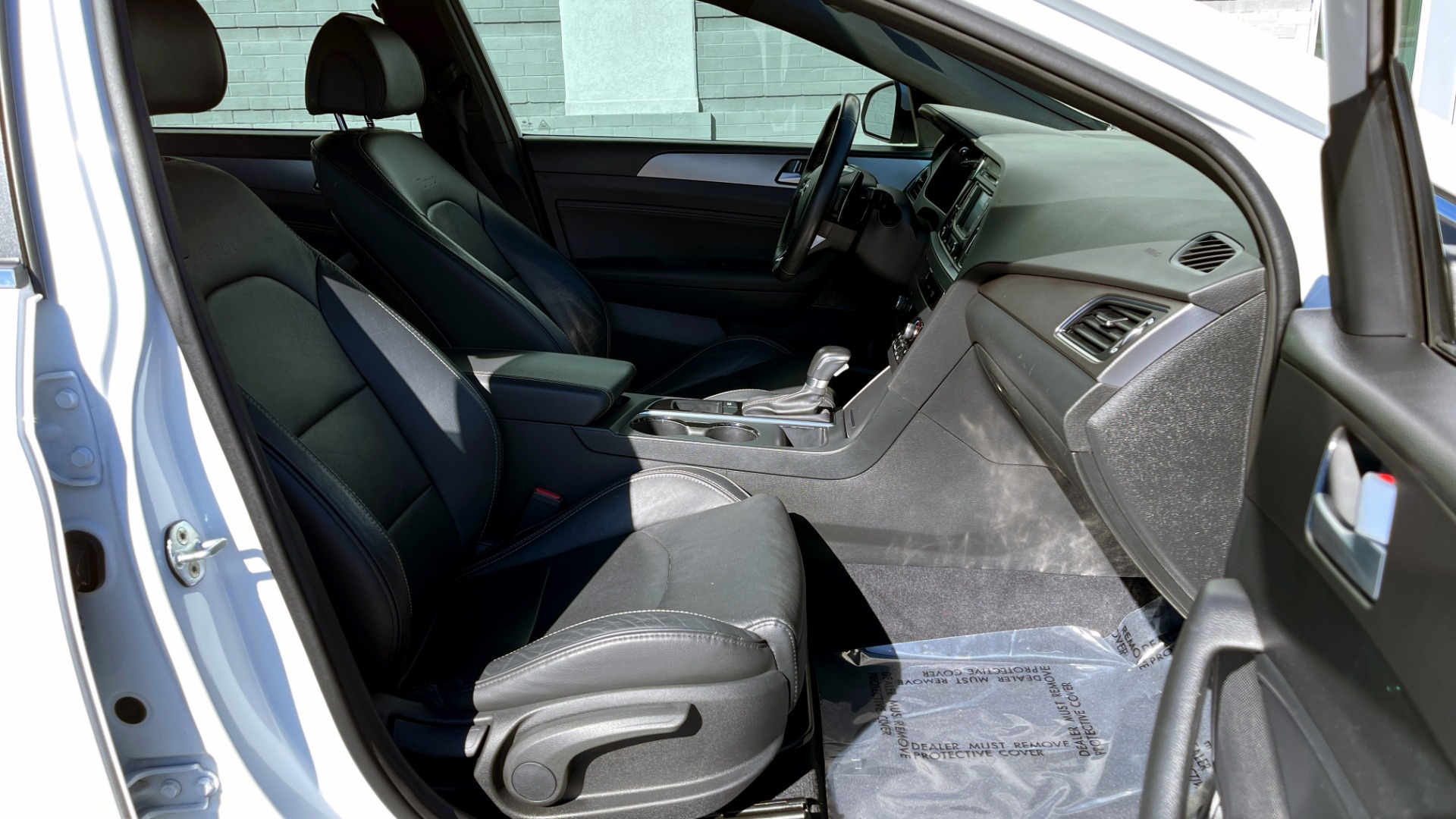 Used 2015 Hyundai SONATA 2.0T SPORT SEDAN / 6-SPD AUTO / BLIND SPOT / REARVIEW for sale Sold at Formula Imports in Charlotte NC 28227 56