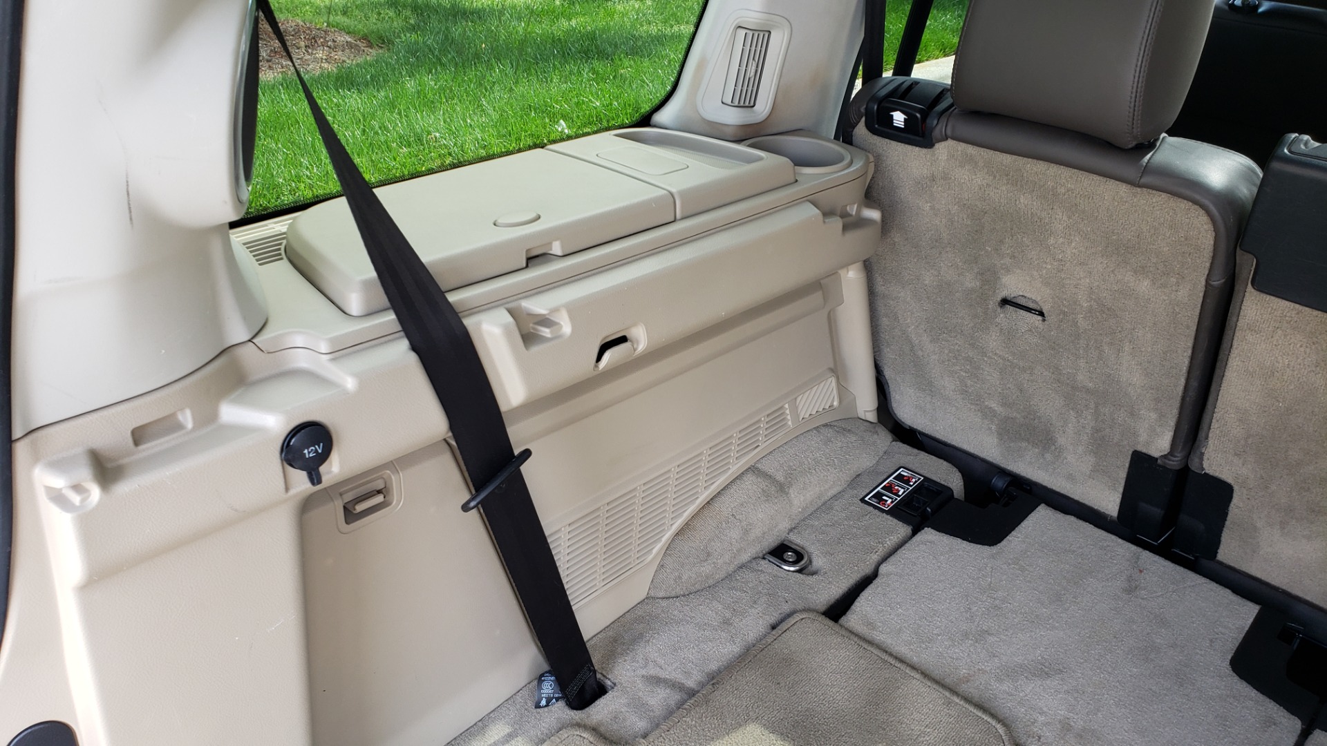 Used 2016 Land Rover LR4 HSE LUX / NAV / SUNROOF / MERIDIAN / REARVIEW / 3-ROW for sale Sold at Formula Imports in Charlotte NC 28227 17