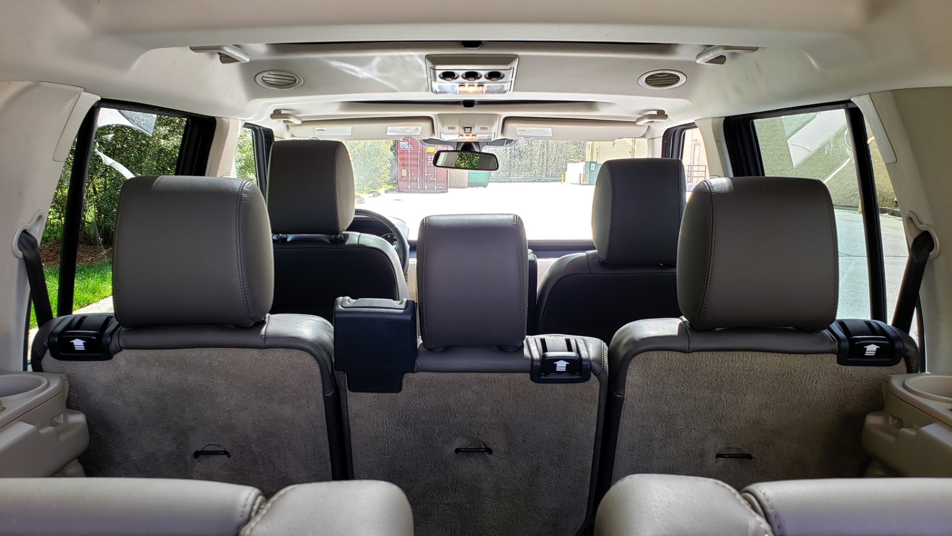 Used 2016 Land Rover LR4 HSE LUX / NAV / SUNROOF / MERIDIAN / REARVIEW / 3-ROW for sale Sold at Formula Imports in Charlotte NC 28227 20