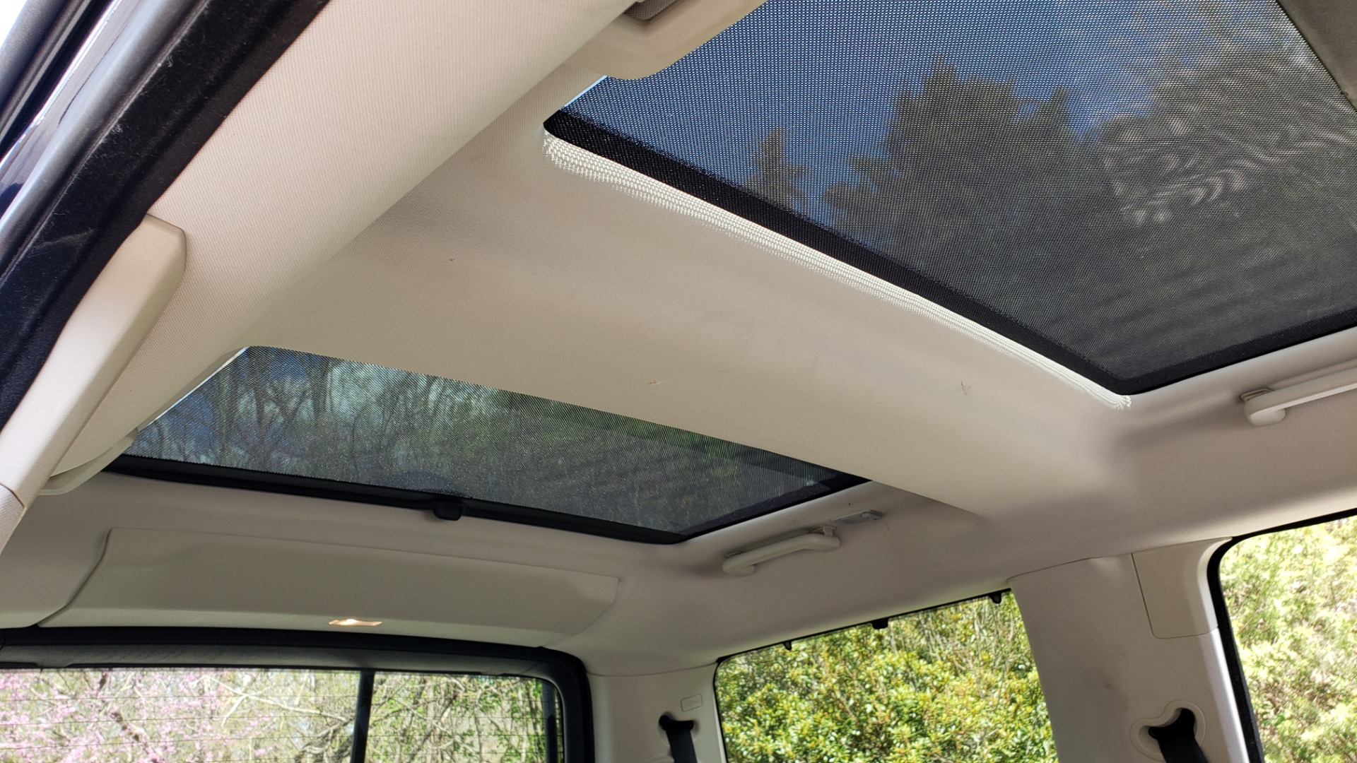 Used 2016 Land Rover LR4 HSE LUX / NAV / SUNROOF / MERIDIAN / REARVIEW / 3-ROW for sale Sold at Formula Imports in Charlotte NC 28227 25
