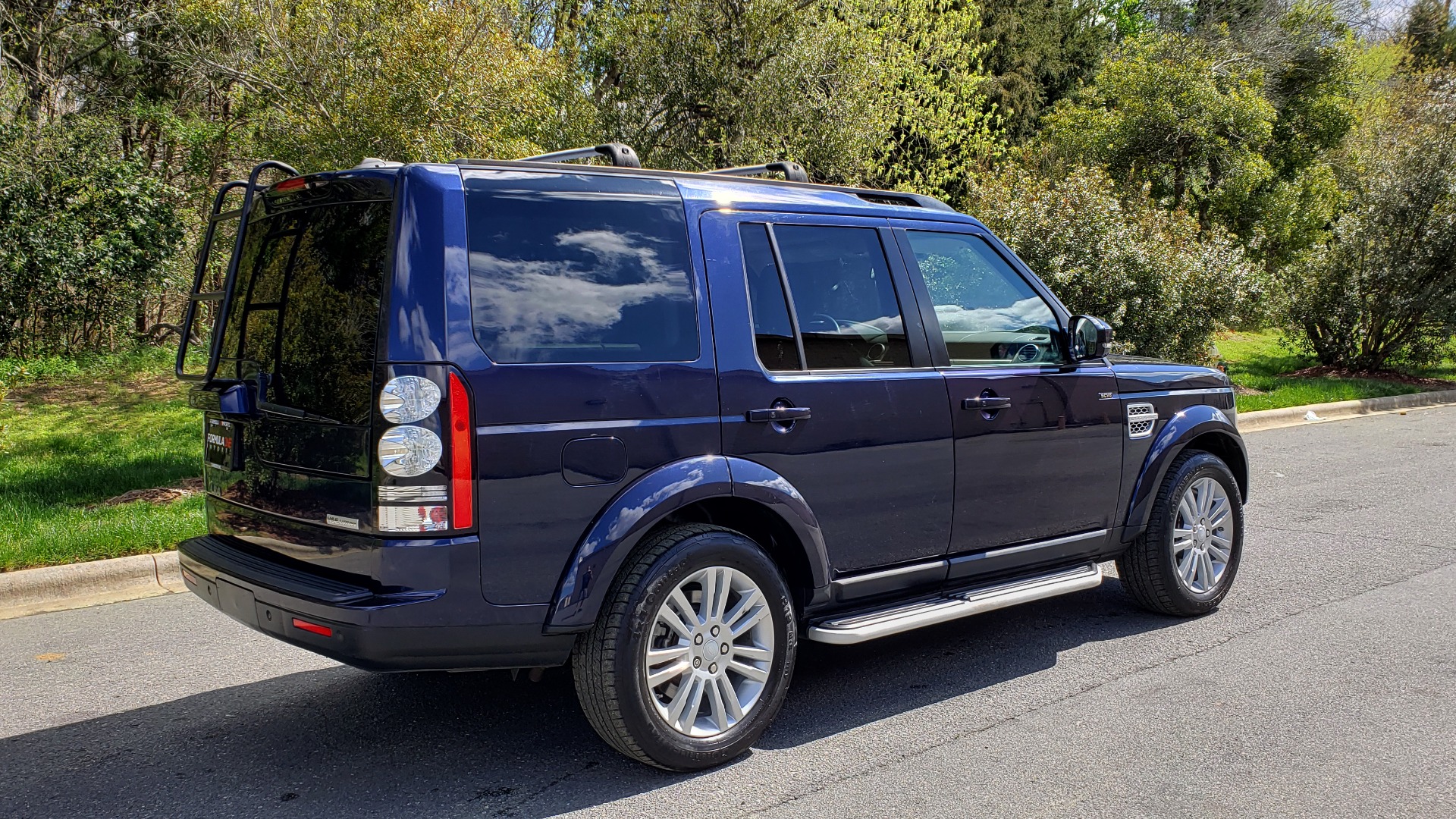 Used 2016 Land Rover LR4 HSE LUX / NAV / SUNROOF / MERIDIAN / REARVIEW / 3-ROW for sale Sold at Formula Imports in Charlotte NC 28227 6