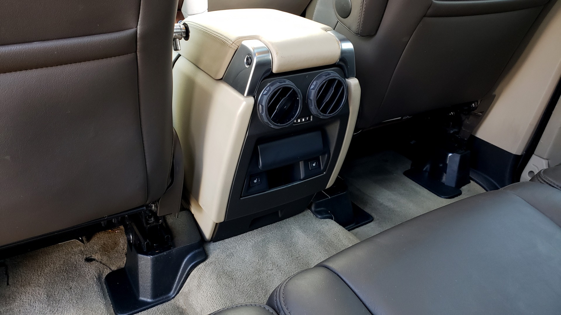 Used 2016 Land Rover LR4 HSE LUX / NAV / SUNROOF / MERIDIAN / REARVIEW / 3-ROW for sale Sold at Formula Imports in Charlotte NC 28227 76