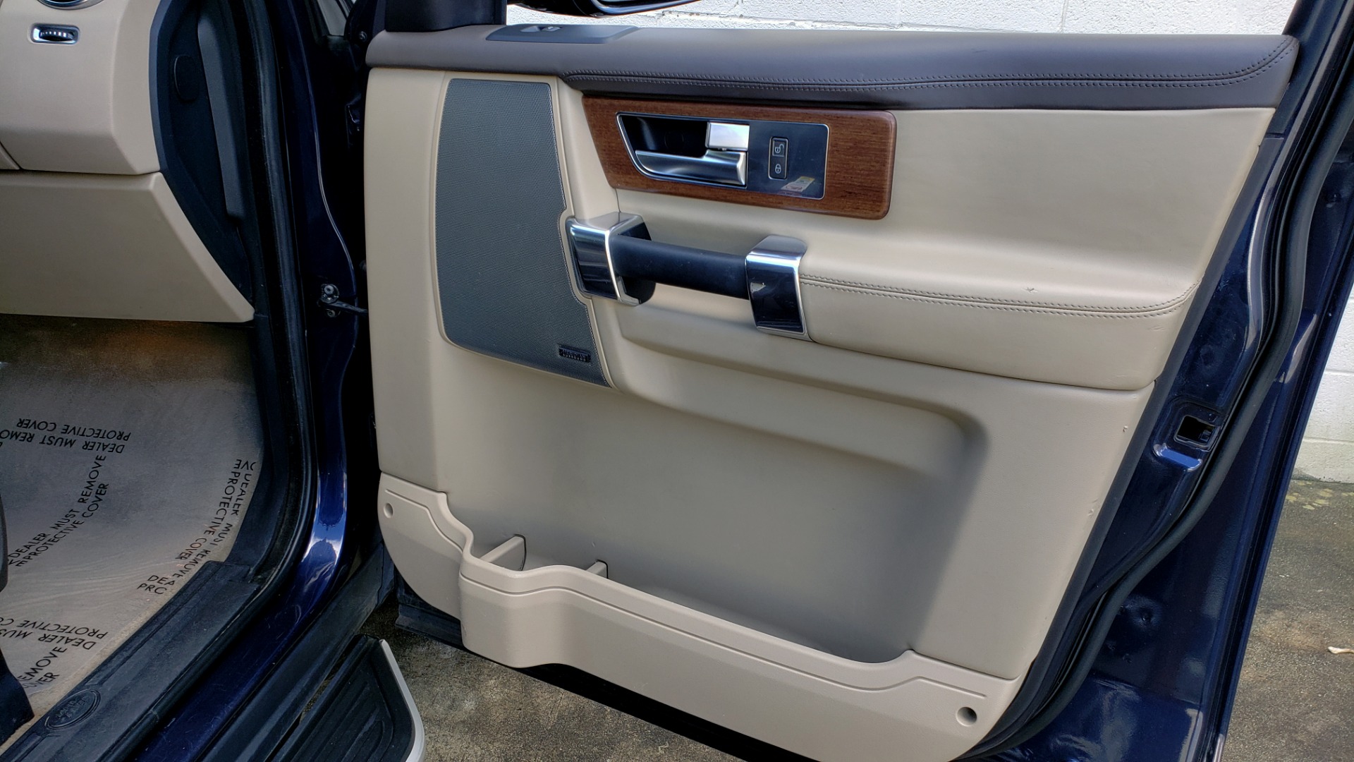 Used 2016 Land Rover LR4 HSE LUX / NAV / SUNROOF / MERIDIAN / REARVIEW / 3-ROW for sale Sold at Formula Imports in Charlotte NC 28227 77