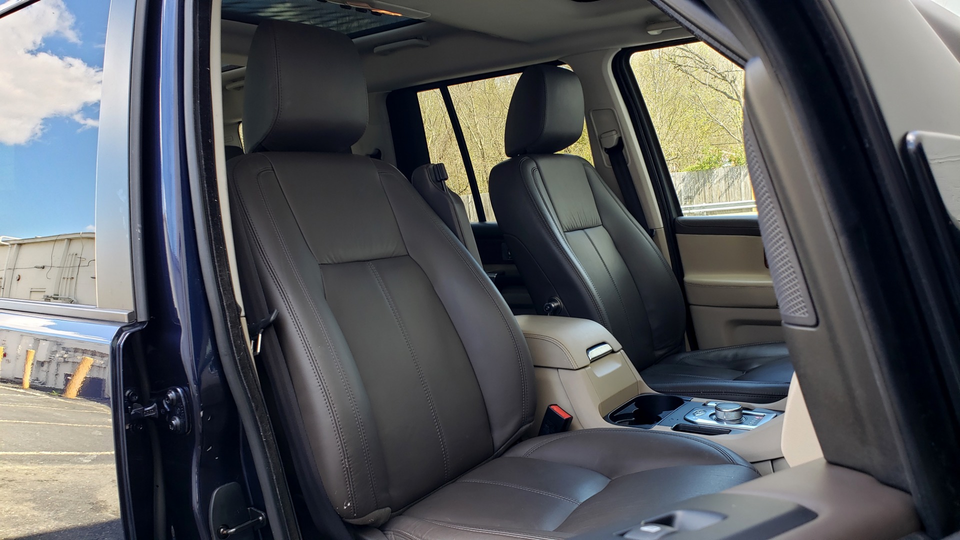 Used 2016 Land Rover LR4 HSE LUX / NAV / SUNROOF / MERIDIAN / REARVIEW / 3-ROW for sale Sold at Formula Imports in Charlotte NC 28227 80