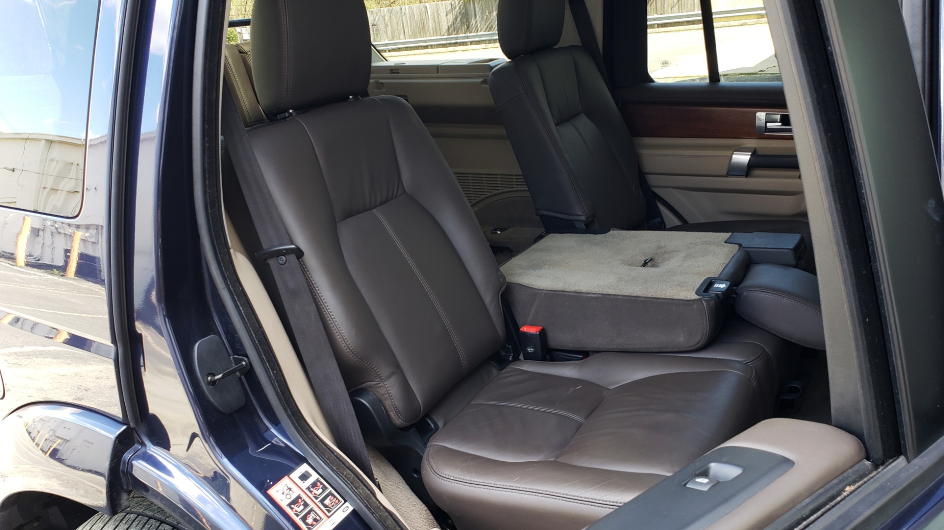 Used 2016 Land Rover LR4 HSE LUX / NAV / SUNROOF / MERIDIAN / REARVIEW / 3-ROW for sale Sold at Formula Imports in Charlotte NC 28227 85