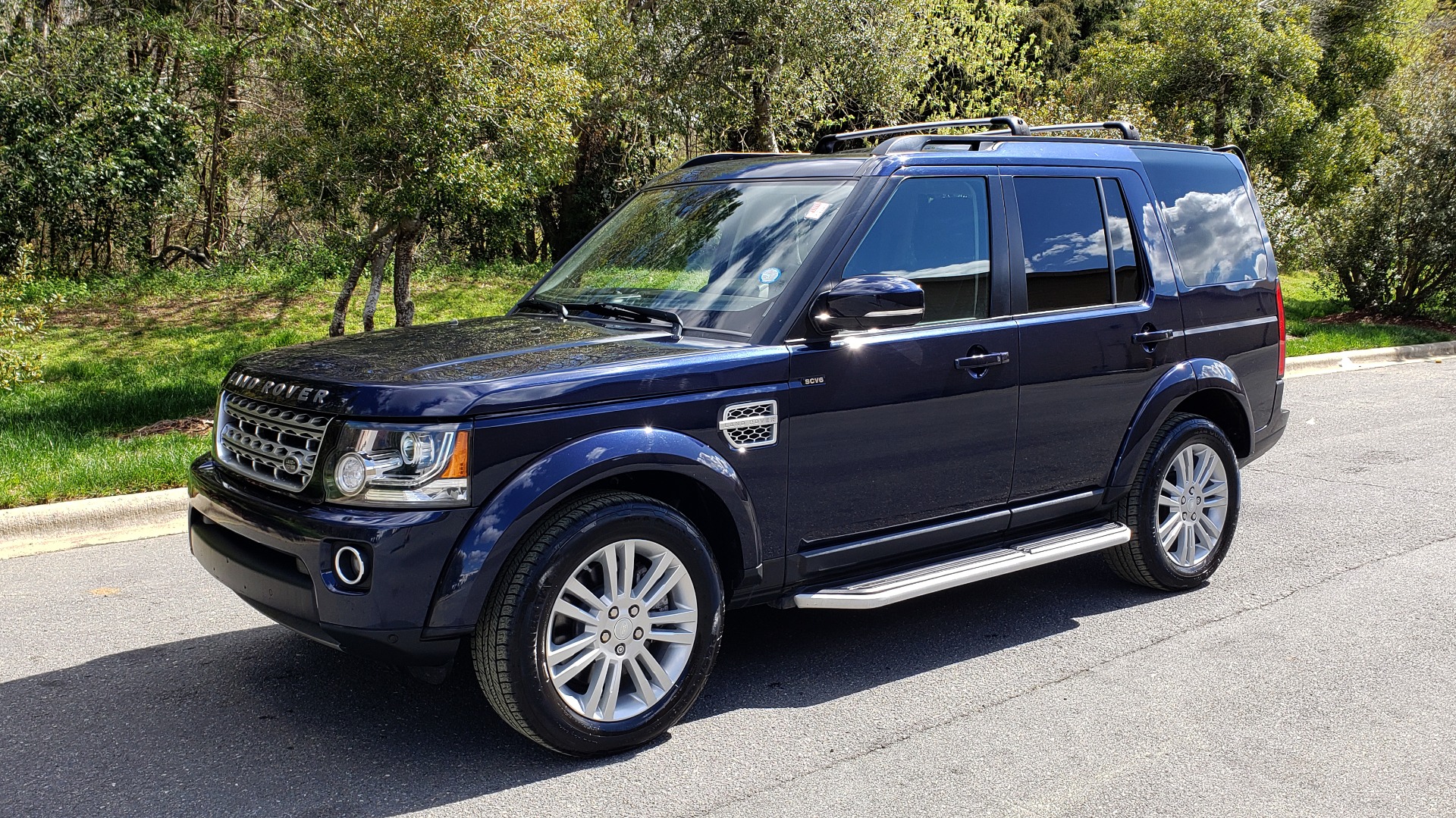 Used 2016 Land Rover LR4 HSE LUX / NAV / SUNROOF / MERIDIAN / REARVIEW / 3-ROW for sale Sold at Formula Imports in Charlotte NC 28227 1