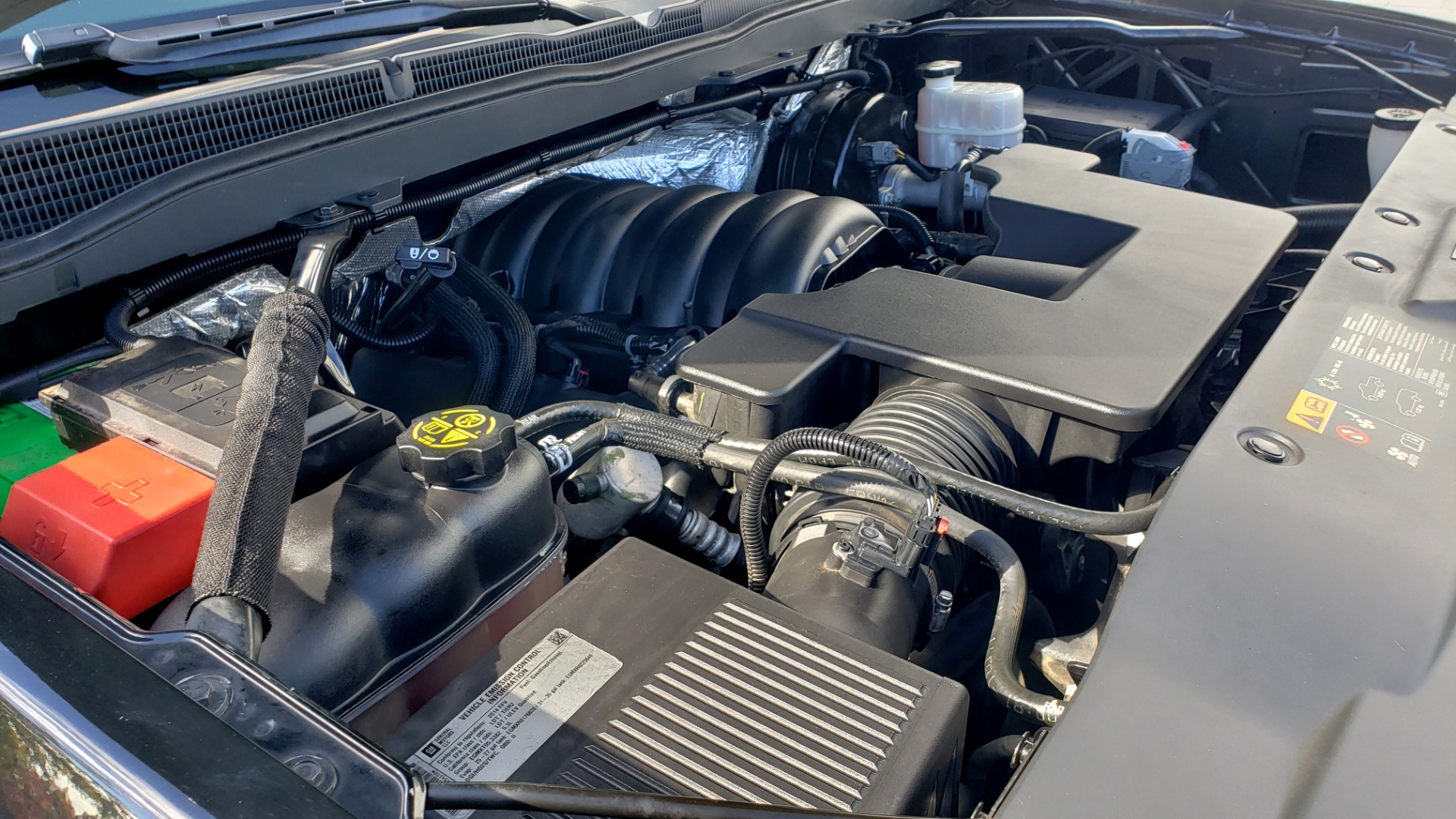 Used 2014 Chevrolet SILVERADO 1500 LT CREWCAB Z71 2LT / 5.3L V8 / AUTO / CONV PKG / TOW / REARVIEW for sale Sold at Formula Imports in Charlotte NC 28227 20