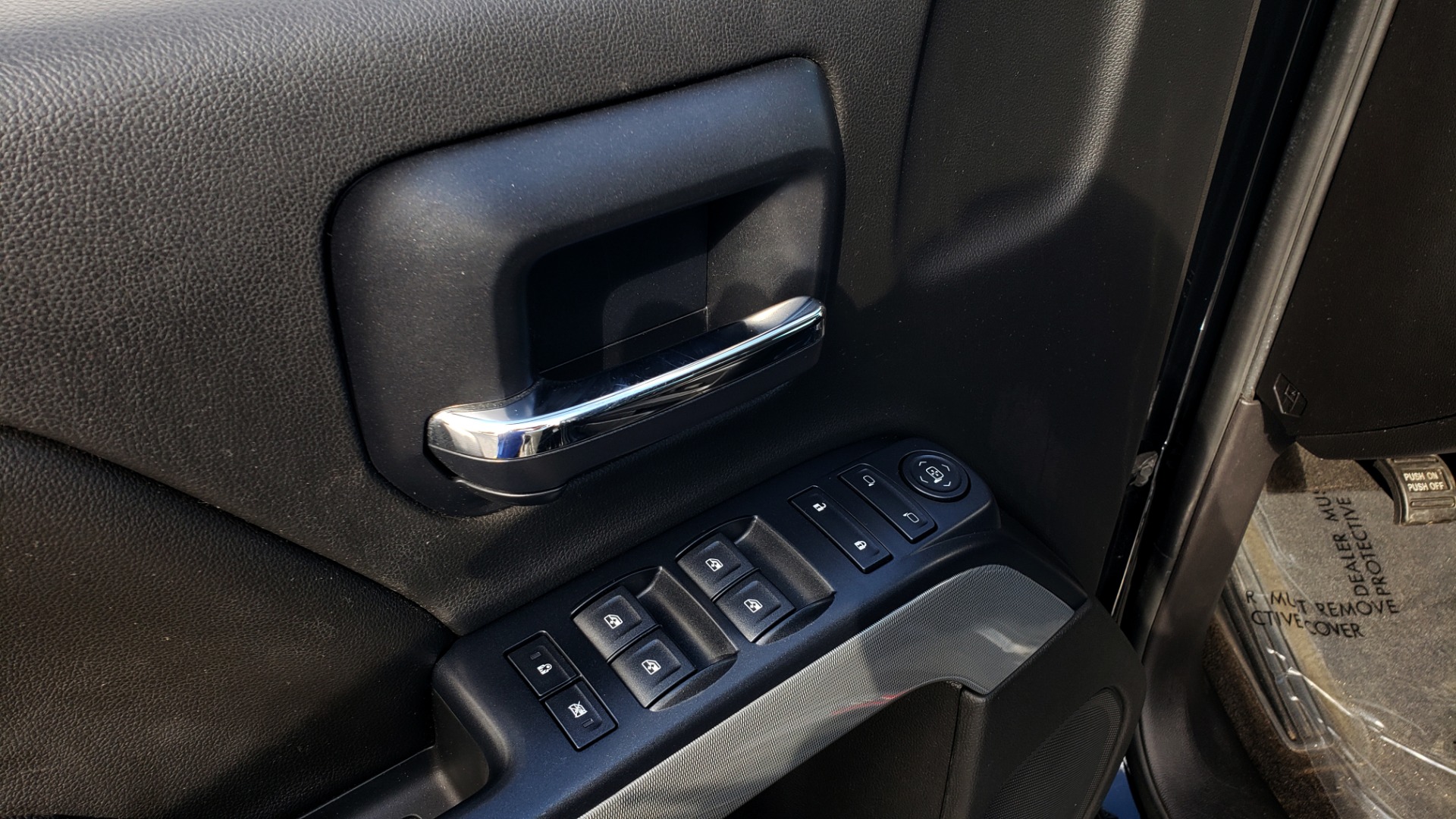 Used 2014 Chevrolet SILVERADO 1500 LT CREWCAB Z71 2LT / 5.3L V8 / AUTO / CONV PKG / TOW / REARVIEW for sale Sold at Formula Imports in Charlotte NC 28227 35