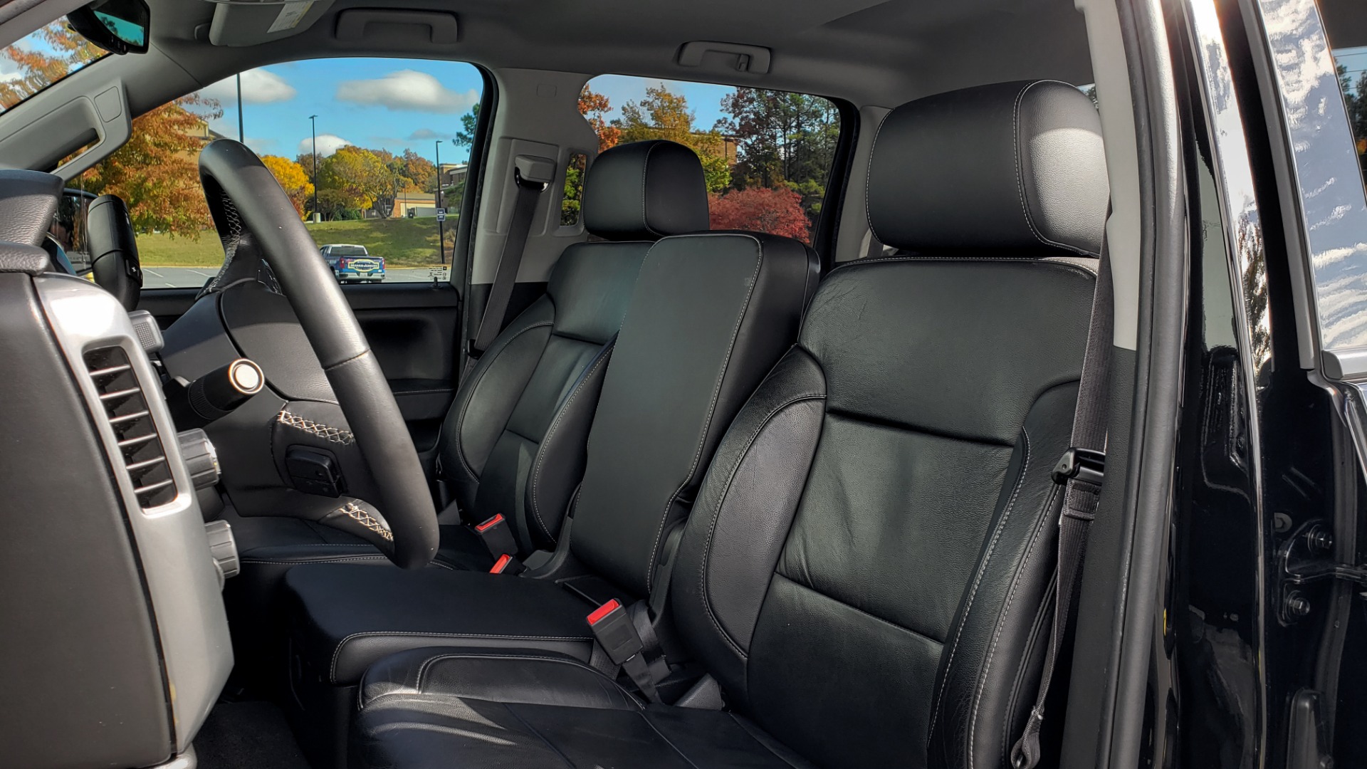 Used 2014 Chevrolet SILVERADO 1500 LT CREWCAB Z71 2LT / 5.3L V8 / AUTO / CONV PKG / TOW / REARVIEW for sale Sold at Formula Imports in Charlotte NC 28227 57