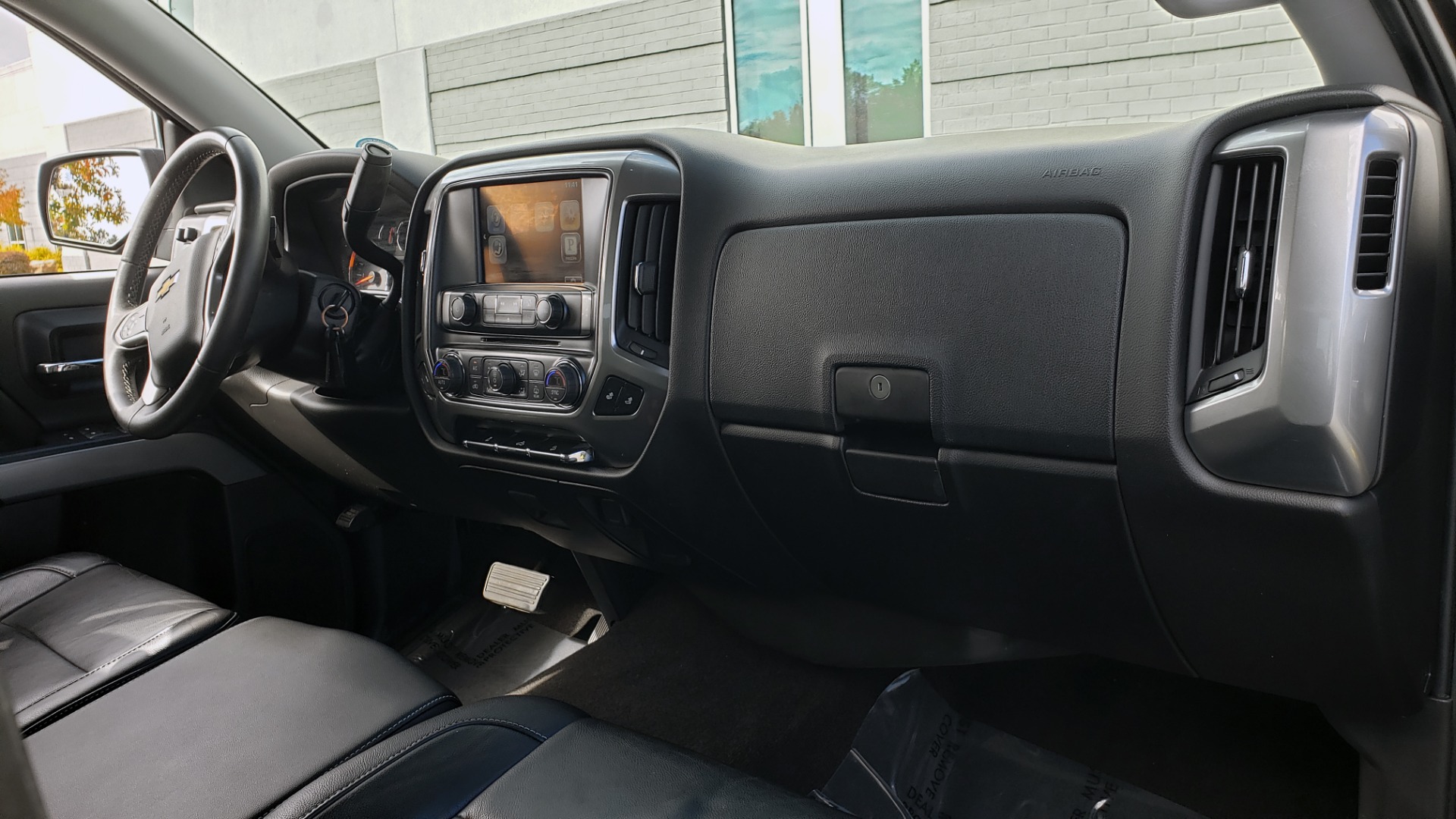Used 2014 Chevrolet SILVERADO 1500 LT CREWCAB Z71 2LT / 5.3L V8 / AUTO / CONV PKG / TOW / REARVIEW for sale Sold at Formula Imports in Charlotte NC 28227 68