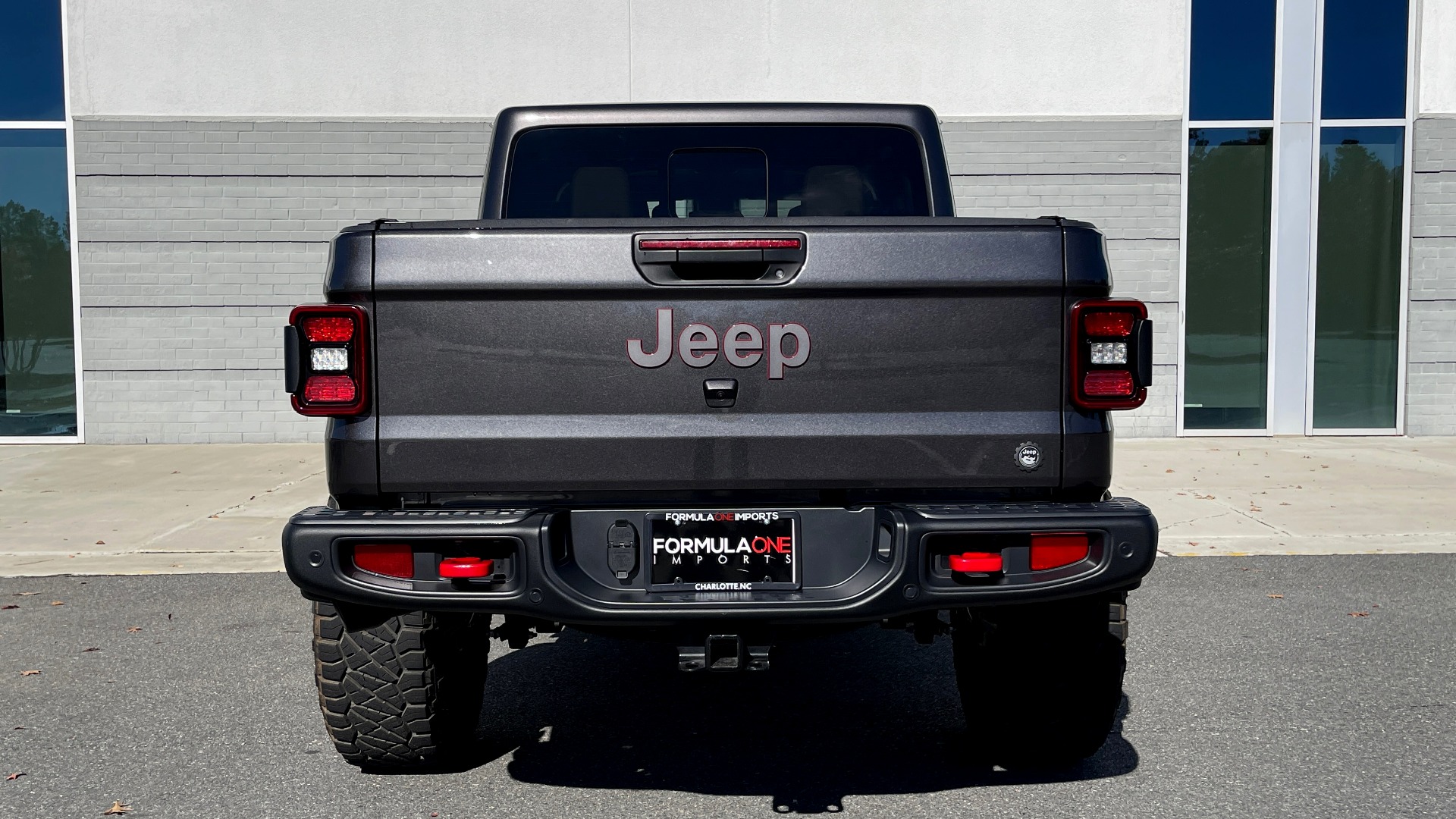 Used 2020 Jeep GLADIATOR RUBICON 4X4 / 3.6L / 8-SPD AUTO / NAV / ALPINE / LIFT / REARVIEW for sale $71,995 at Formula Imports in Charlotte NC 28227 32