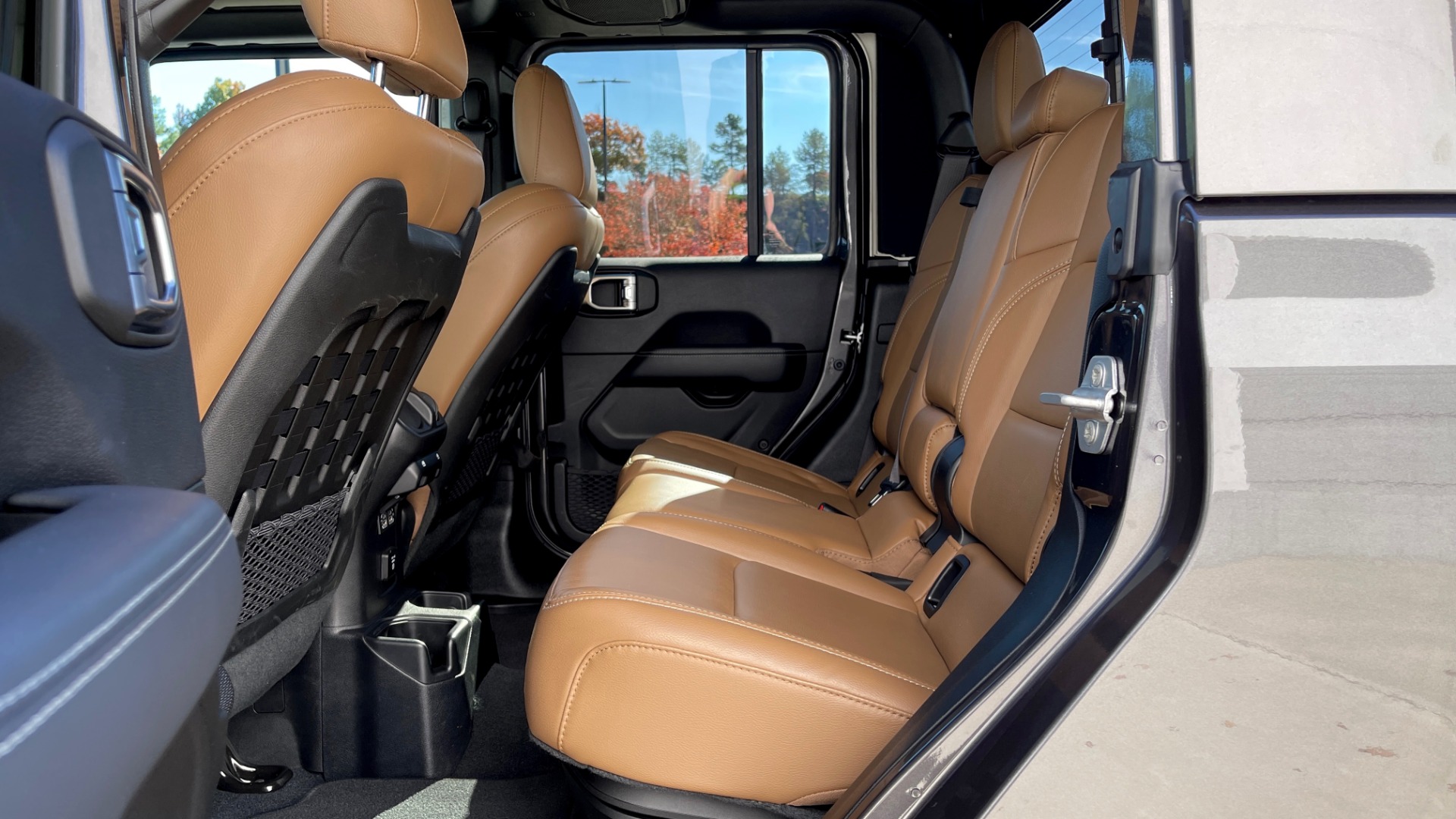 Used 2020 Jeep GLADIATOR RUBICON 4X4 / 3.6L / 8-SPD AUTO / NAV / ALPINE / LIFT / REARVIEW for sale $71,995 at Formula Imports in Charlotte NC 28227 67