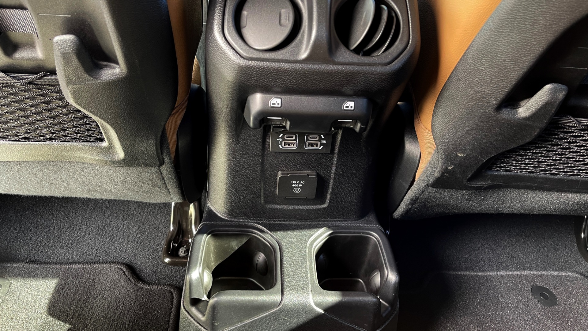 Used 2020 Jeep GLADIATOR RUBICON 4X4 / 3.6L / 8-SPD AUTO / NAV / ALPINE / LIFT / REARVIEW for sale Sold at Formula Imports in Charlotte NC 28227 69