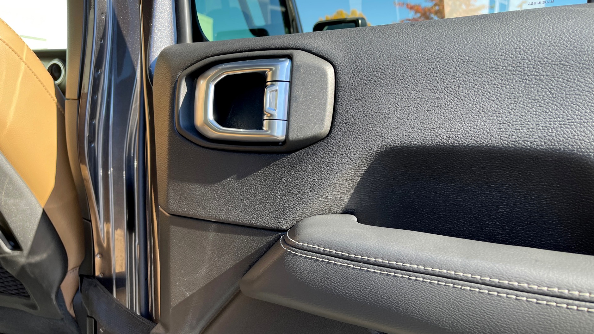 Used 2020 Jeep GLADIATOR RUBICON 4X4 / 3.6L / 8-SPD AUTO / NAV / ALPINE / LIFT / REARVIEW for sale Sold at Formula Imports in Charlotte NC 28227 75