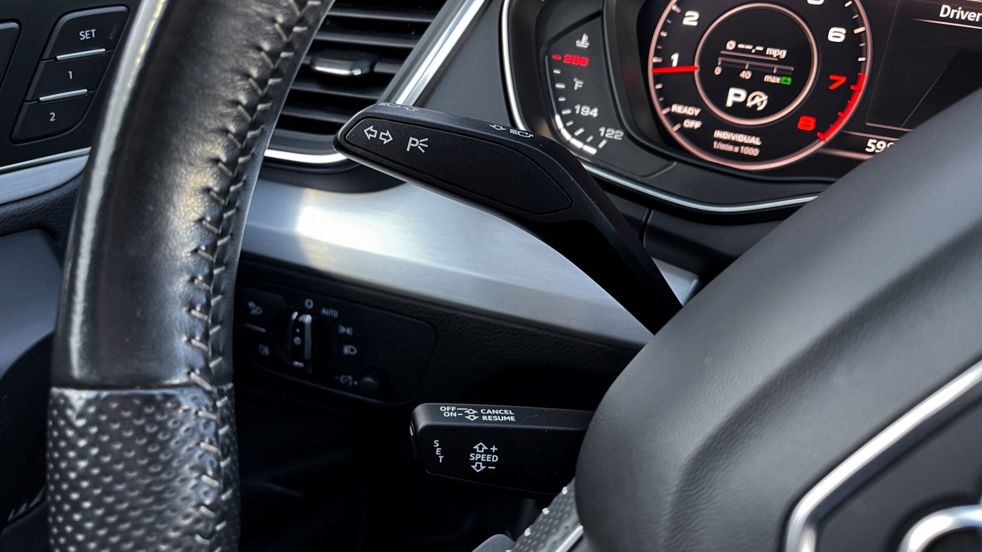Used 2018 Audi Q5 2.0 TECH PRESTIGE / AWD / PANO-ROOF / B&O SOUND / REARVIEW for sale $34,795 at Formula Imports in Charlotte NC 28227 34