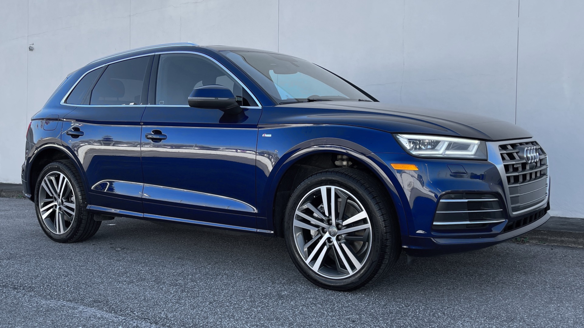 Used 2018 Audi Q5 2.0 TECH PRESTIGE / AWD / PANO-ROOF / B&O SOUND / REARVIEW for sale $34,795 at Formula Imports in Charlotte NC 28227 5