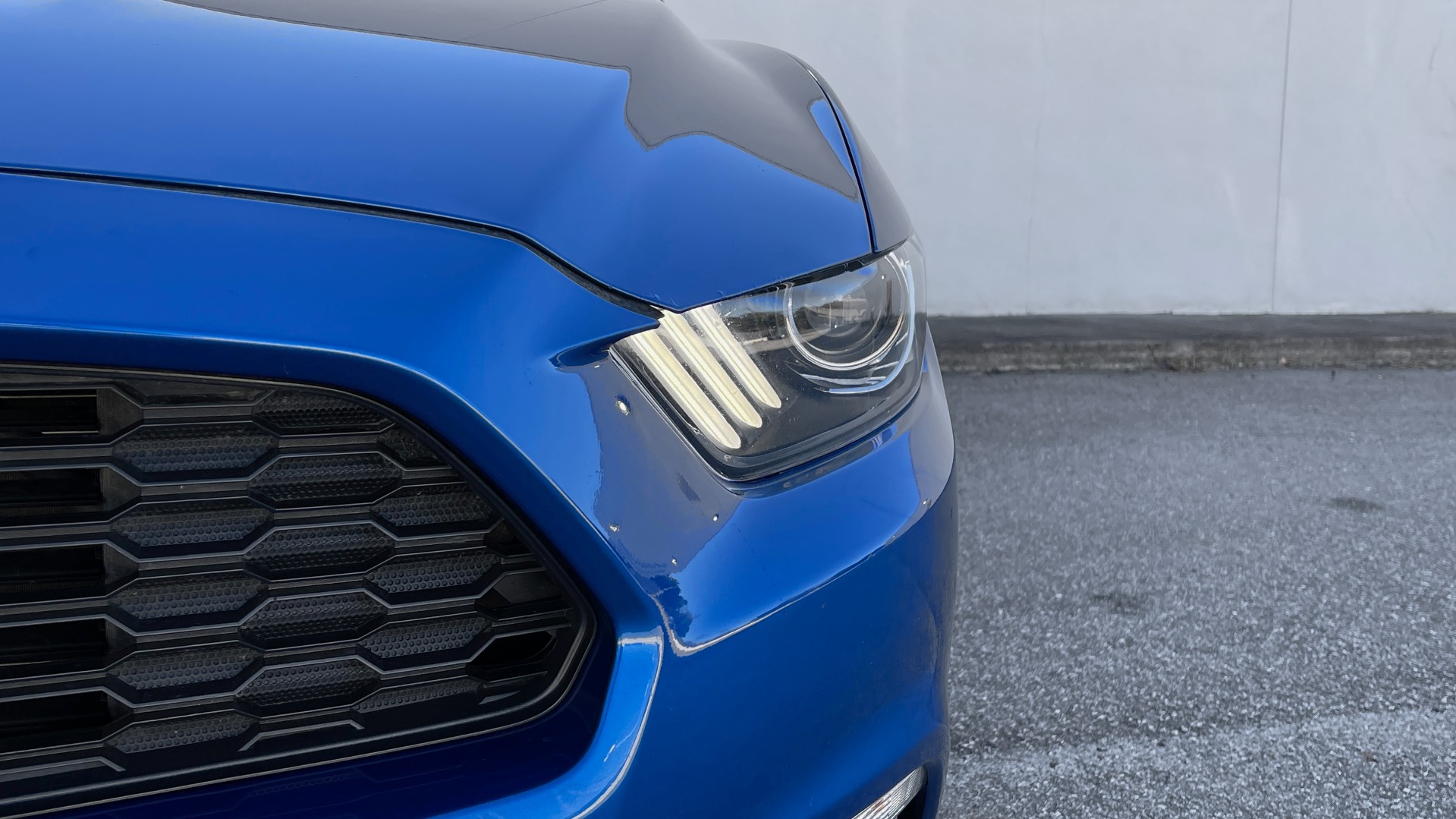 Used 2017 Ford MUSTANG ECOBOOST 2.3L PREMIUM / 6-SPD MANUAL / SYNC3 / REARVIEW for sale Sold at Formula Imports in Charlotte NC 28227 14