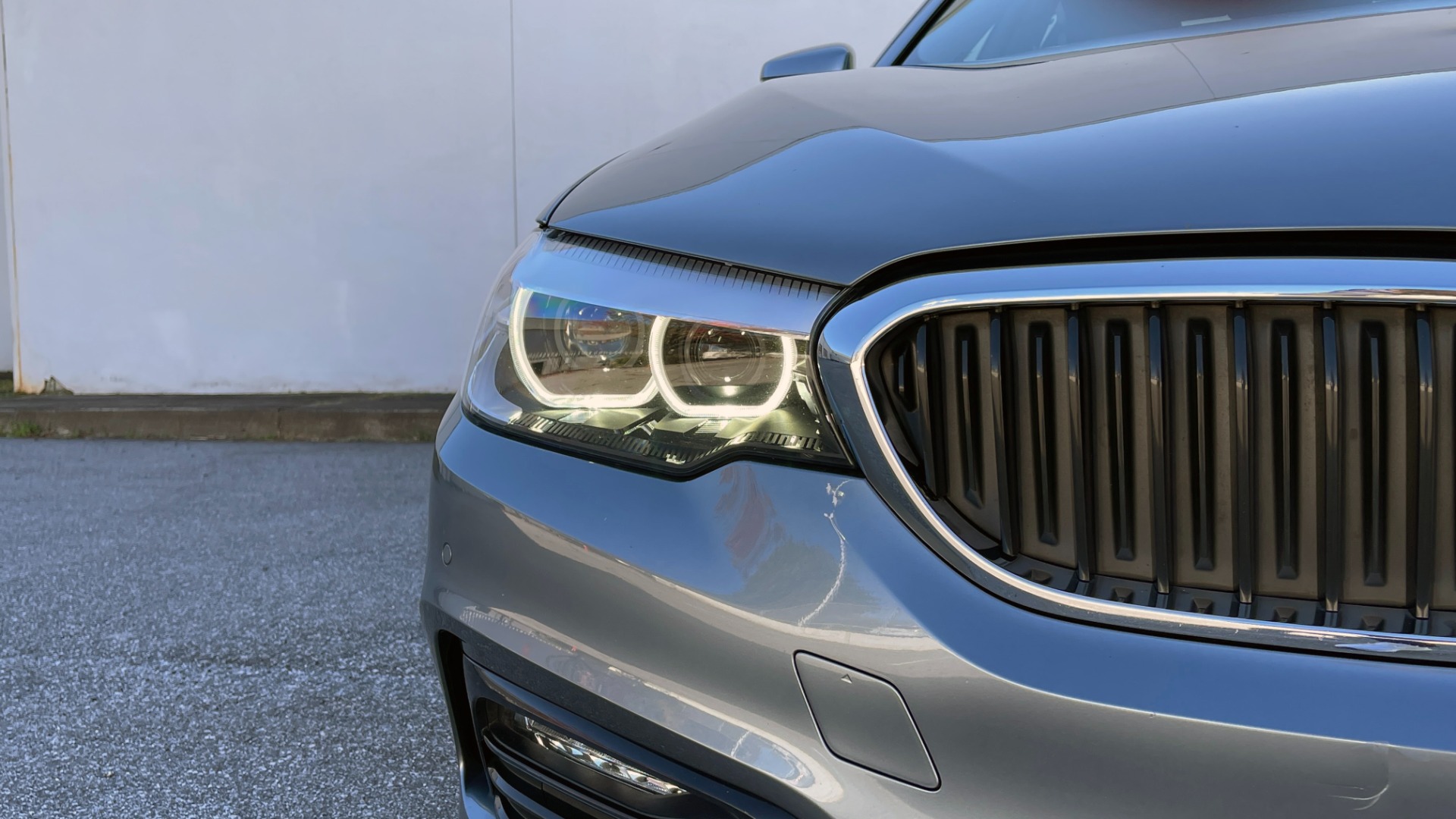 Used 2018 BMW 5 SERIES 530I PREMIUM SEDAN / HTD STS / PARK DISTANCE CONTROL / REARVIEW for sale Sold at Formula Imports in Charlotte NC 28227 12