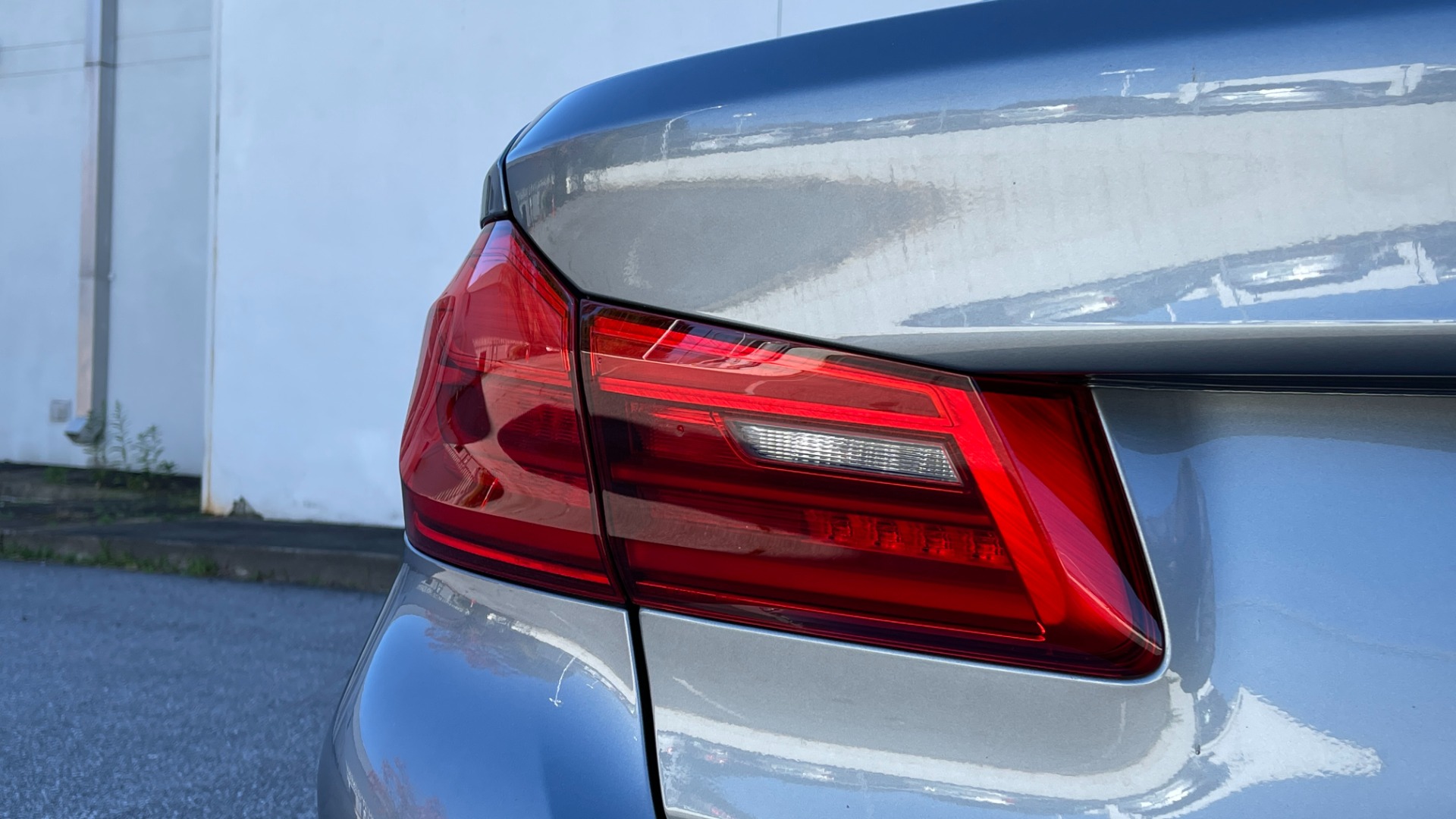 Used 2018 BMW 5 SERIES 530I PREMIUM SEDAN / HTD STS / PARK DISTANCE CONTROL / REARVIEW for sale Sold at Formula Imports in Charlotte NC 28227 22