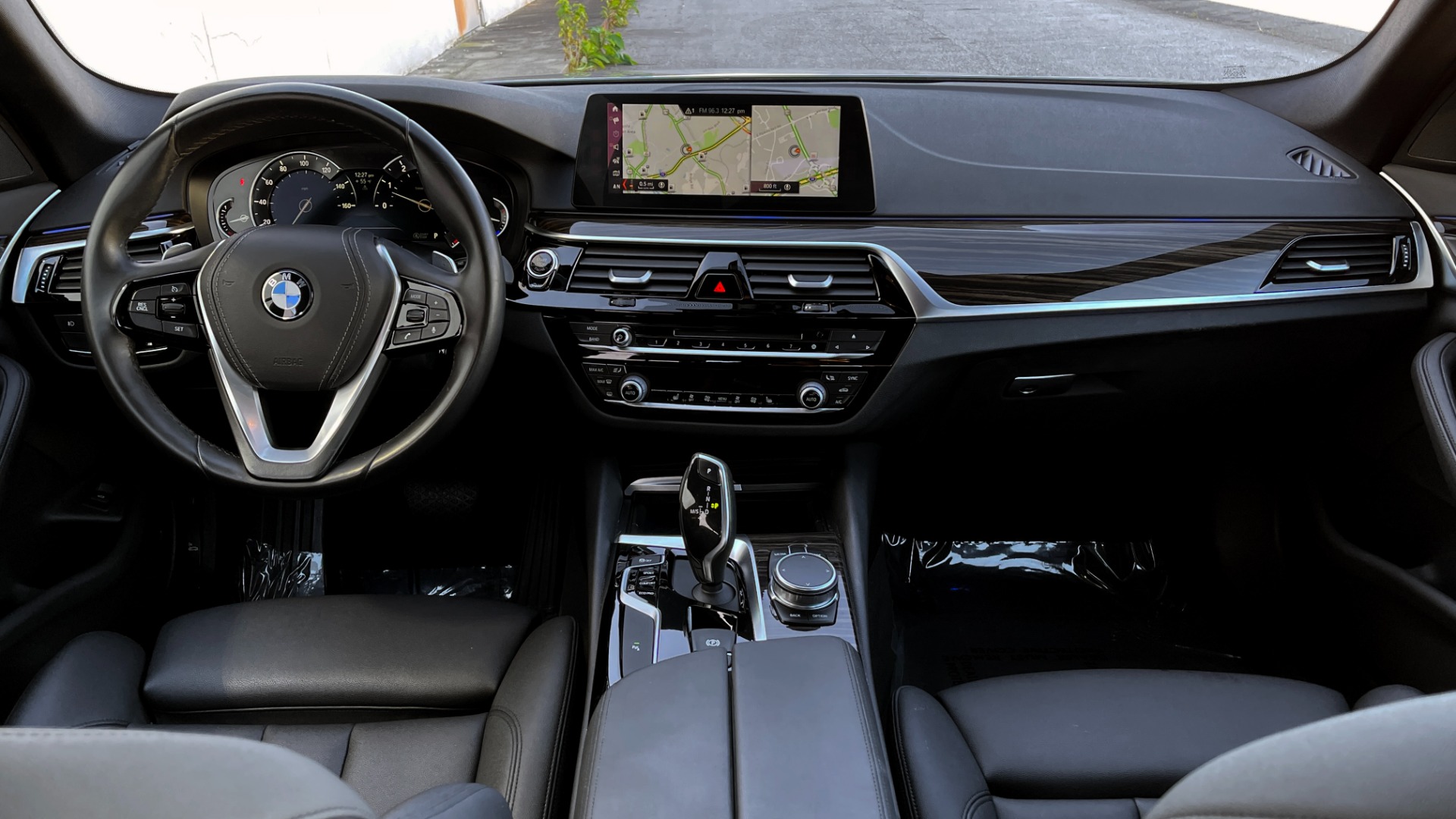 Used 2018 BMW 5 SERIES 530I PREMIUM SEDAN / HTD STS / PARK DISTANCE CONTROL / REARVIEW for sale Sold at Formula Imports in Charlotte NC 28227 49