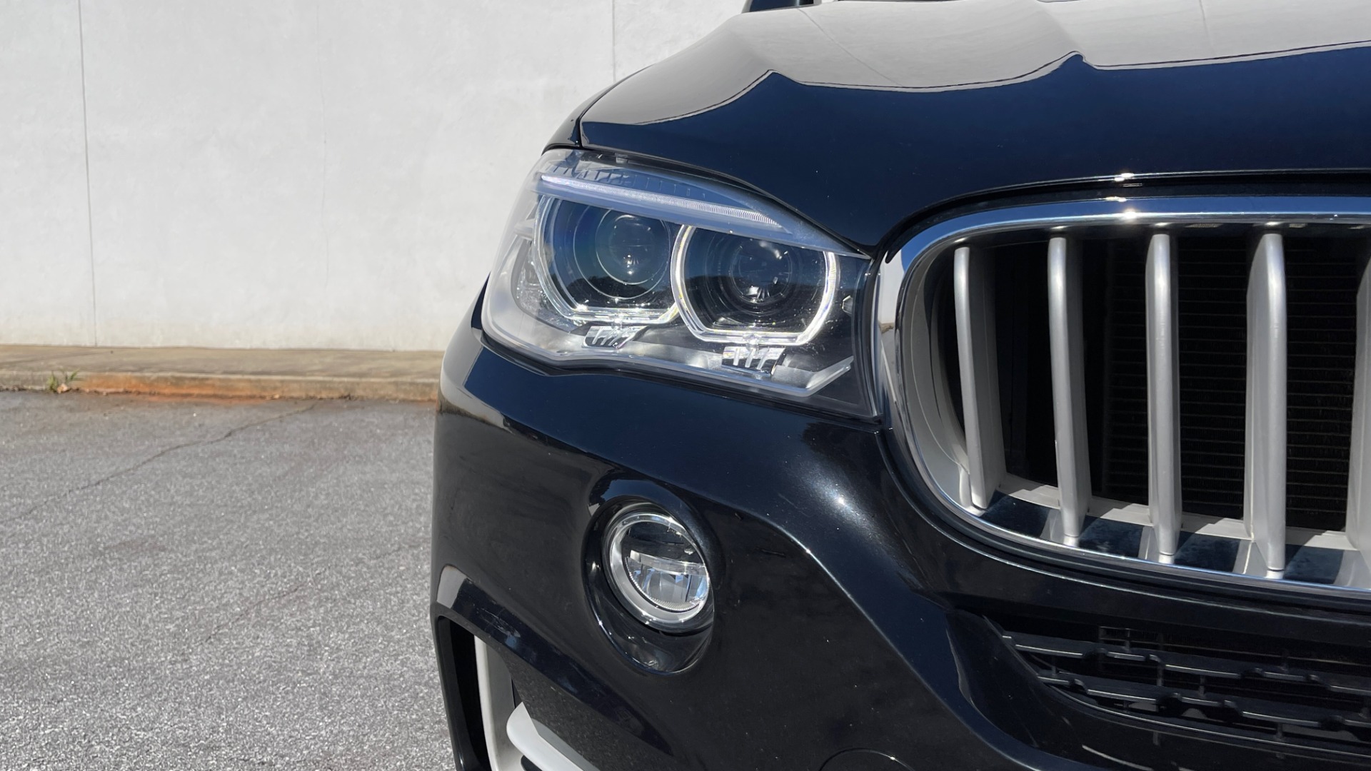Used 2018 BMW X5 XDRIVE35I PREMIUM / DRVR ASST / HUD / ABSD / NAV / REARVIEW for sale $43,795 at Formula Imports in Charlotte NC 28227 12
