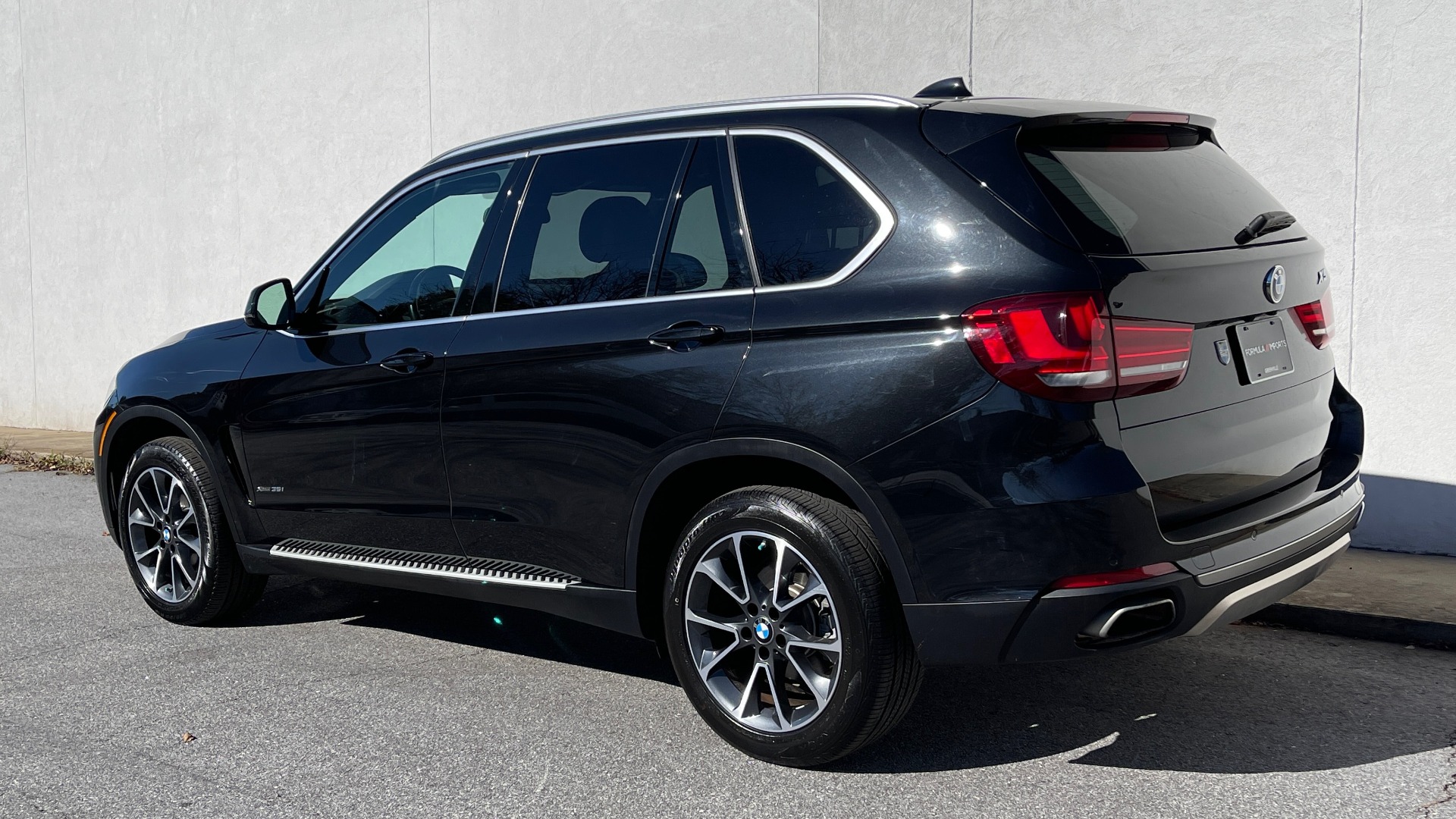 Used 2018 BMW X5 XDRIVE35I PREMIUM / DRVR ASST / HUD / ABSD / NAV / REARVIEW for sale $43,795 at Formula Imports in Charlotte NC 28227 4
