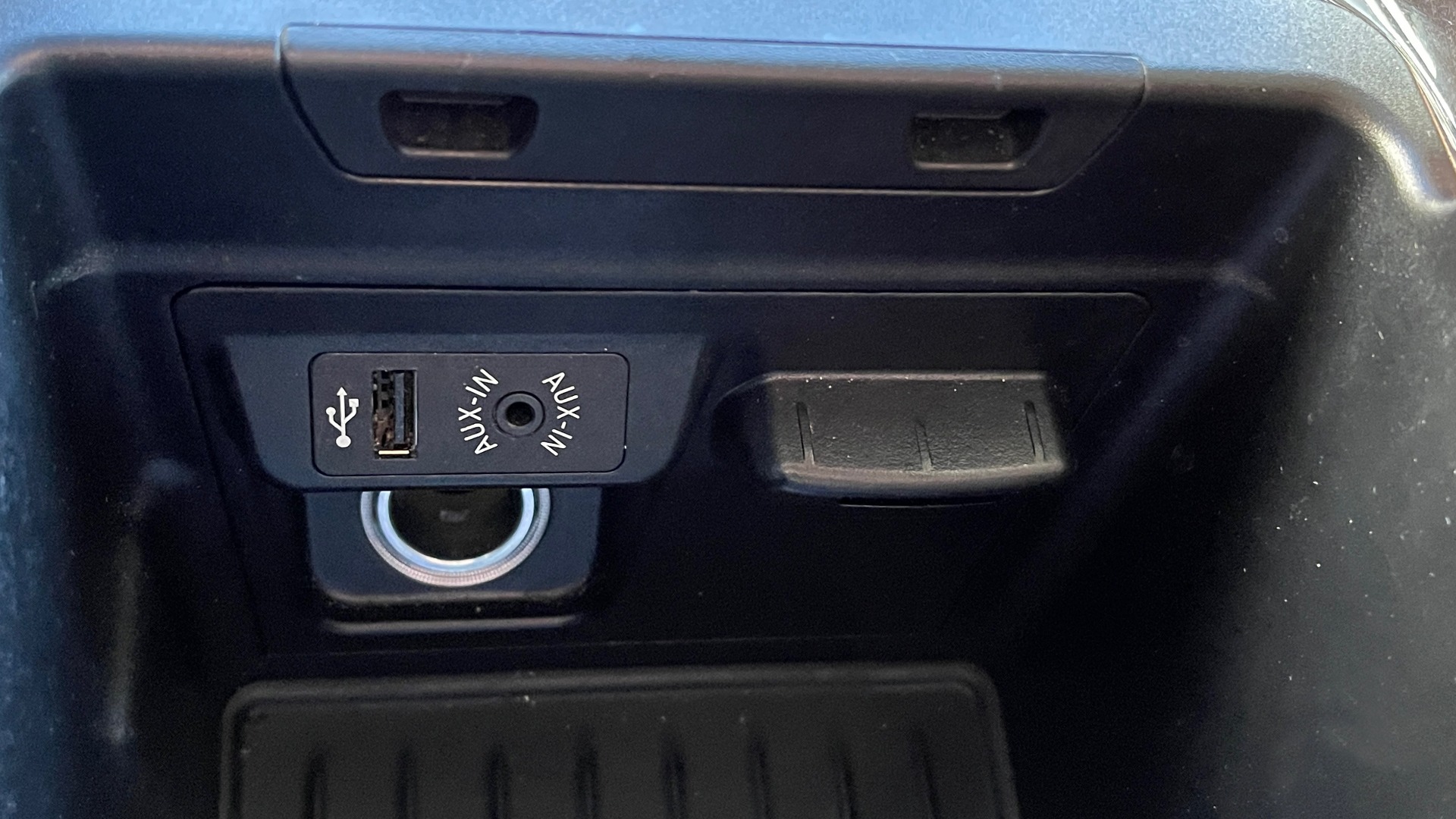 Used 2018 BMW X5 XDRIVE35I PREMIUM / DRVR ASST / HUD / ABSD / NAV / REARVIEW for sale $43,795 at Formula Imports in Charlotte NC 28227 41