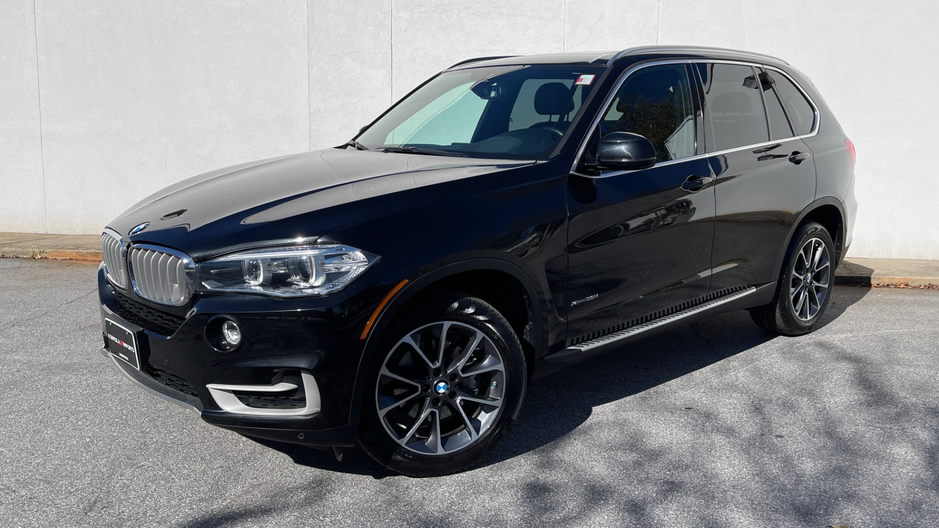 Used 2018 BMW X5 XDRIVE35I PREMIUM / DRVR ASST / HUD / ABSD / NAV / REARVIEW for sale $43,795 at Formula Imports in Charlotte NC 28227 1