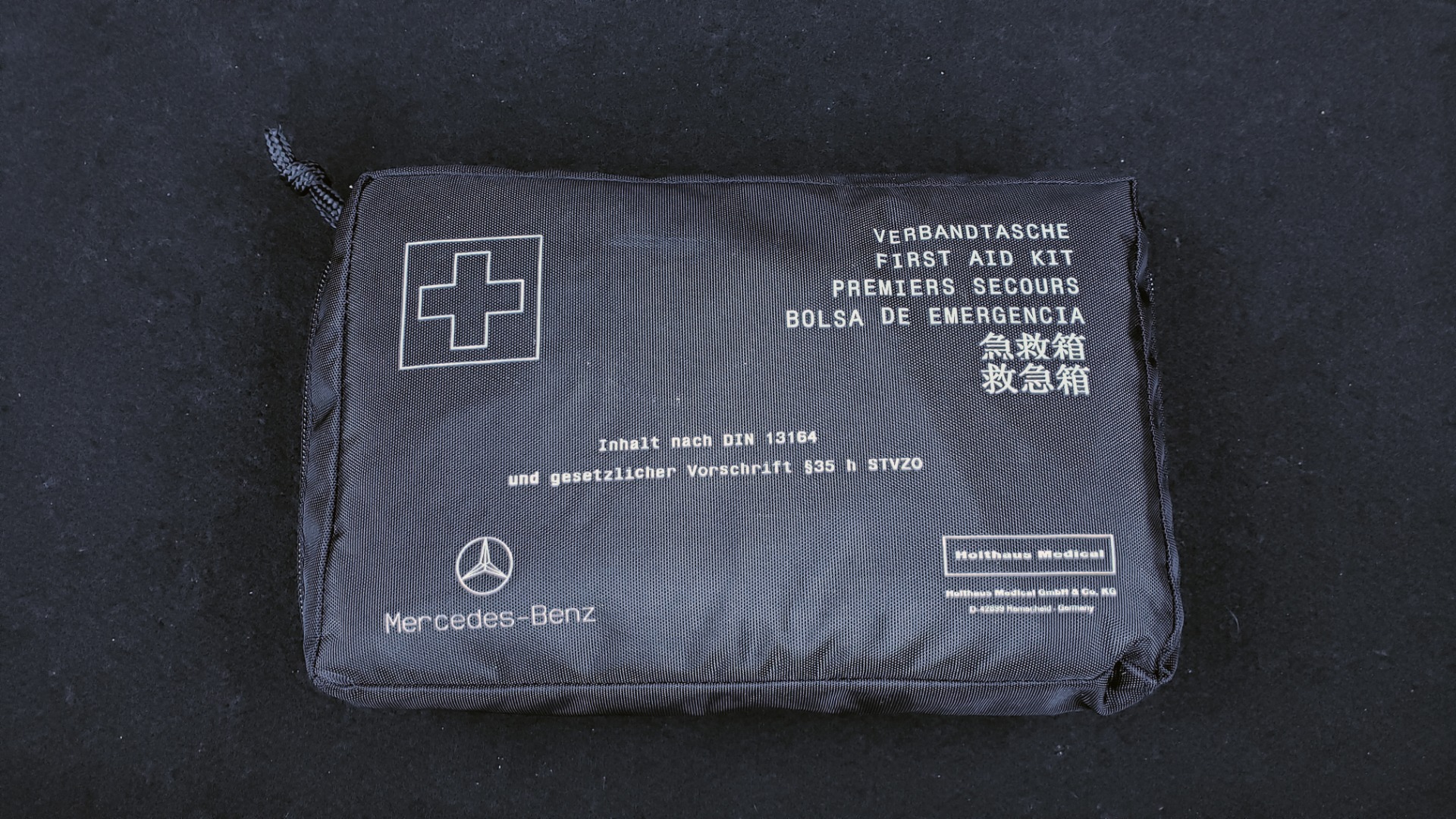 Used 2016 Mercedes-Benz C-Class C 300 PREMIUM / PANO-ROOF / HTD STS / BSA / REARVIEW for sale Sold at Formula Imports in Charlotte NC 28227 72