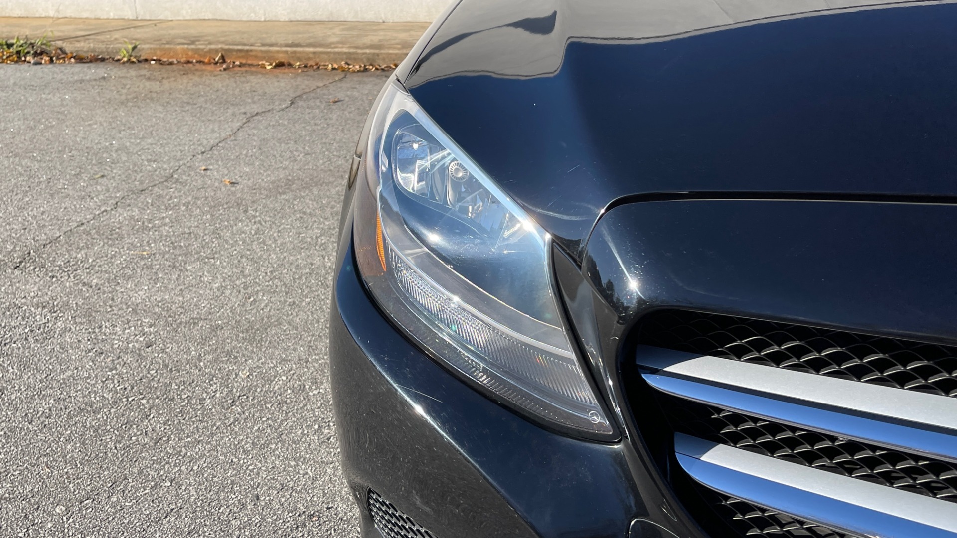 Used 2018 Mercedes-Benz C-Class C 300 2.0L SEDAN / PREMIUM / NAV / SUNROOF / COMFORT SUSP / REARVIEW for sale Sold at Formula Imports in Charlotte NC 28227 13