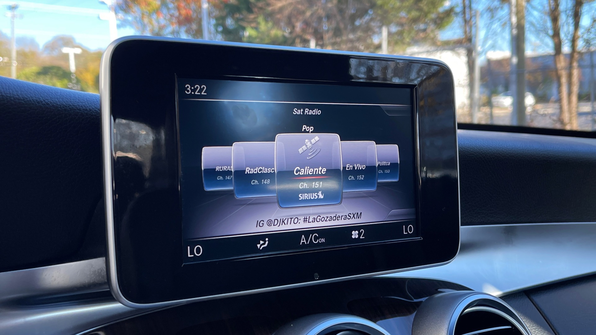 Used 2018 Mercedes-Benz C-CLASS C 300 4MATIC PREMIUM / NAV / CMFRT SUSP / KEYLESS-GO / REARVIEW for sale $35,995 at Formula Imports in Charlotte NC 28227 35