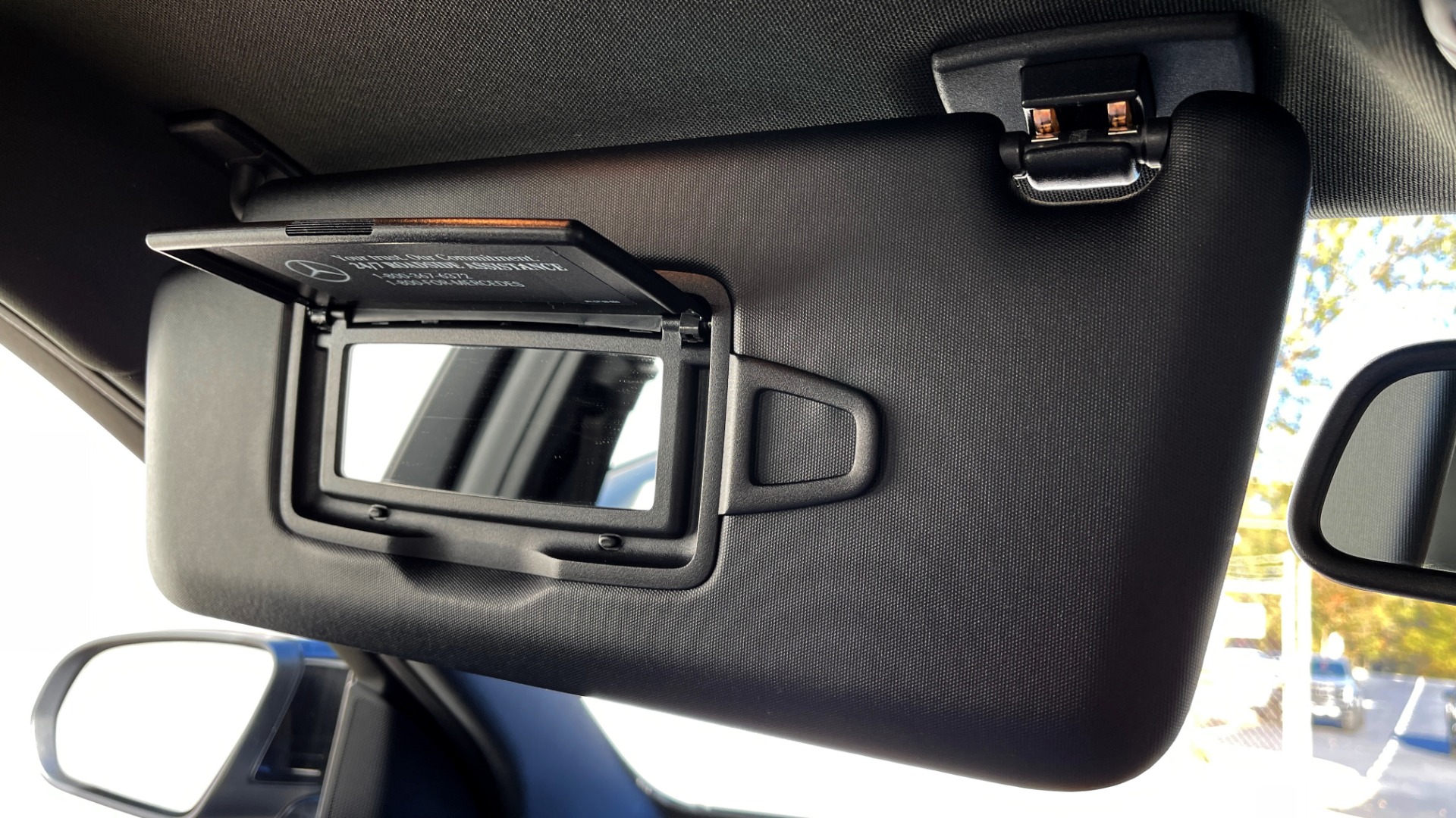 Used 2018 Mercedes-Benz C-CLASS C 300 4MATIC PREMIUM / NAV / CMFRT SUSP / KEYLESS-GO / REARVIEW for sale $35,995 at Formula Imports in Charlotte NC 28227 42