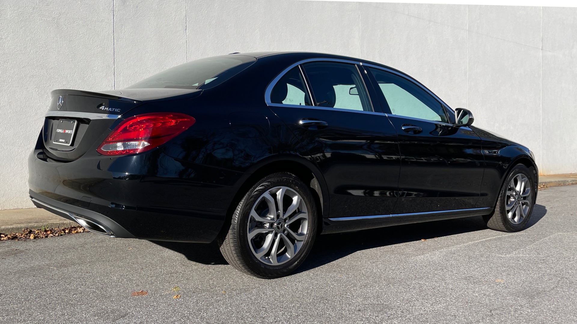Used 2018 Mercedes-Benz C-Class C 300 2.0L SEDAN / PREMIUM / NAV / SUNROOF / COMFORT SUSP / REARVIEW for sale Sold at Formula Imports in Charlotte NC 28227 6