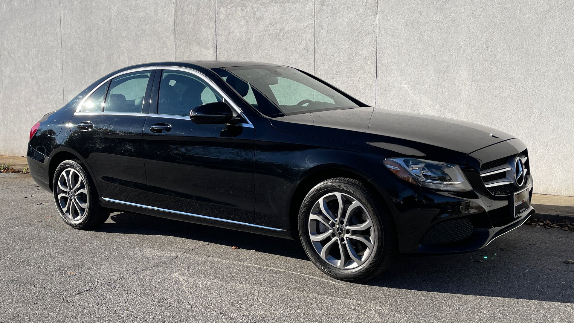 Used 2018 Mercedes-Benz C-Class C 300 2.0L SEDAN / PREMIUM / NAV / SUNROOF / COMFORT SUSP / REARVIEW for sale Sold at Formula Imports in Charlotte NC 28227 7