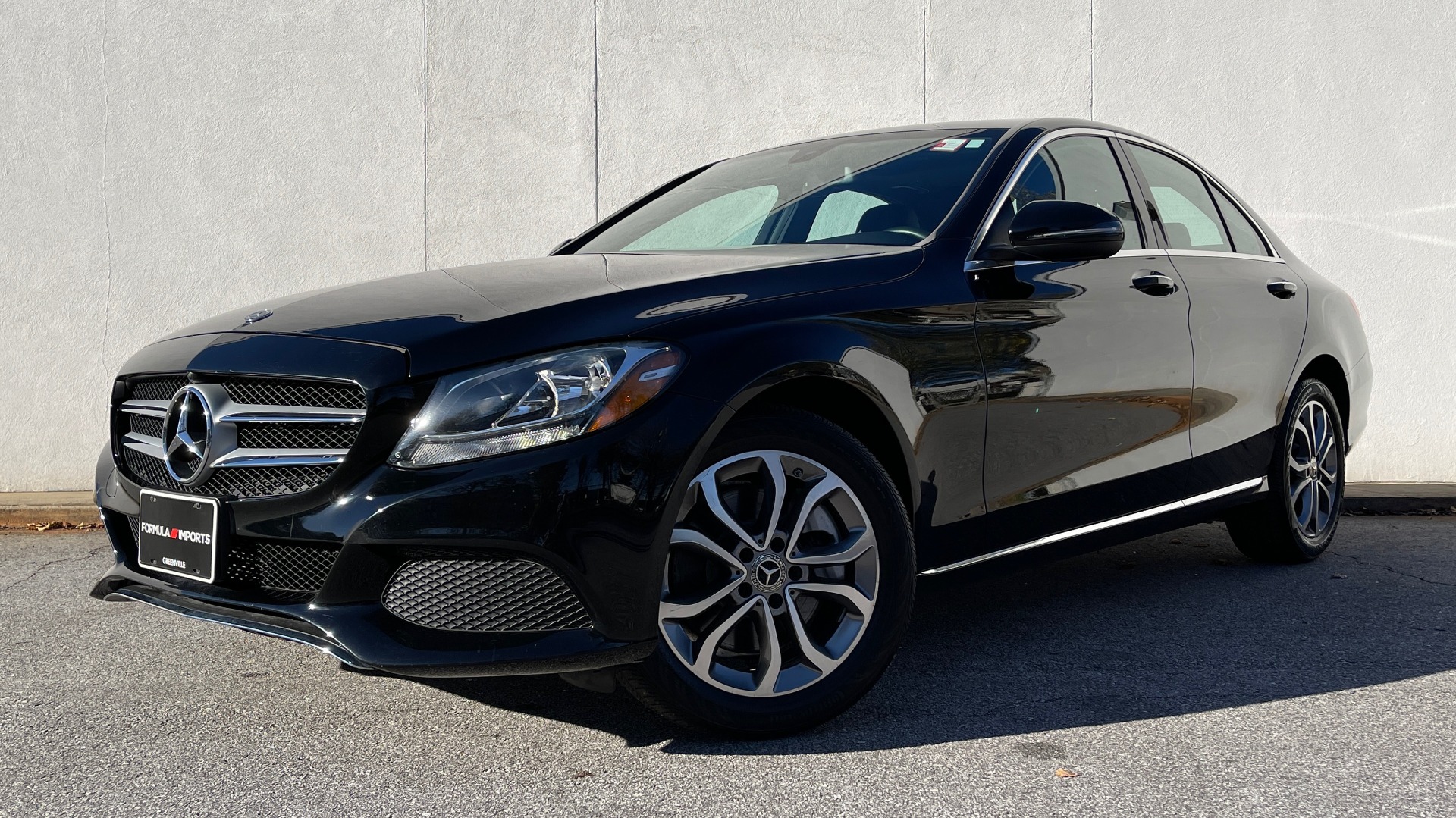 Used 2018 Mercedes-Benz C-Class C 300 2.0L SEDAN / PREMIUM / NAV / SUNROOF / COMFORT SUSP / REARVIEW for sale Sold at Formula Imports in Charlotte NC 28227 1