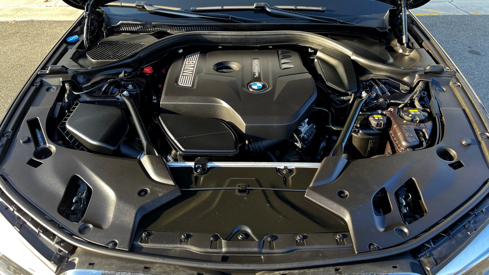 Used 2018 BMW 5 SERIES 530I XDRIVE PREMIUM / EXEC PKG / DRVR ASST PLUS / NAV / REARVIEW for sale Sold at Formula Imports in Charlotte NC 28227 13