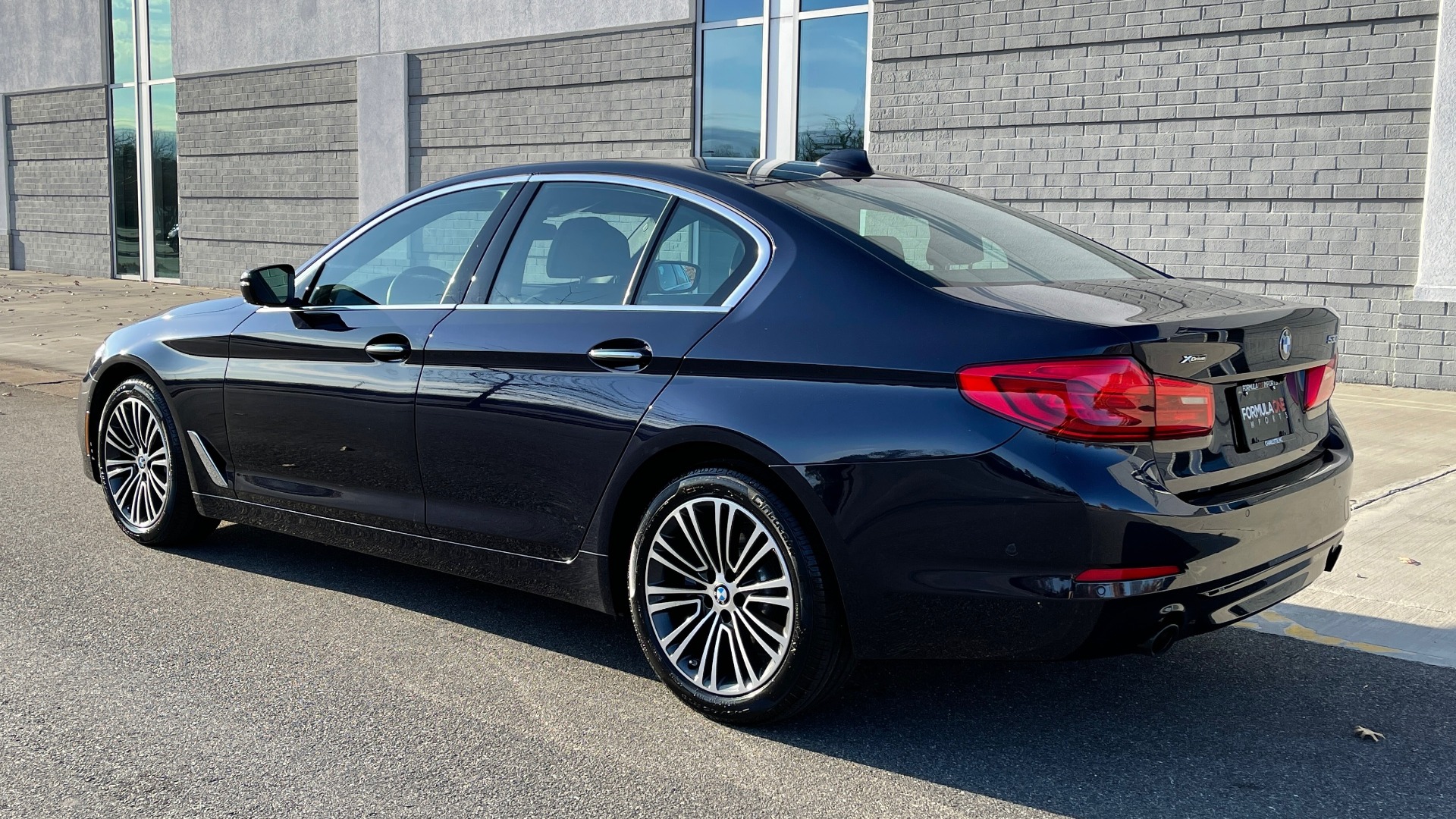 Used 2018 BMW 5 SERIES 530I XDRIVE PREMIUM / EXEC PKG / DRVR ASST PLUS / NAV / REARVIEW for sale Sold at Formula Imports in Charlotte NC 28227 4