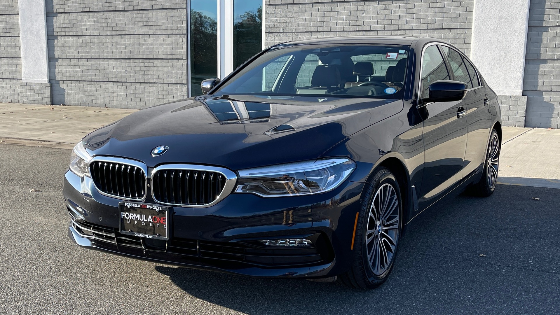 Used 2018 BMW 5 SERIES 530I XDRIVE PREMIUM / EXEC PKG / DRVR ASST PLUS / NAV / REARVIEW for sale Sold at Formula Imports in Charlotte NC 28227 5