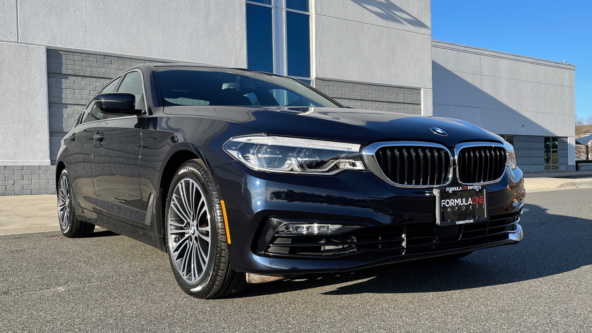 Used 2018 BMW 5 SERIES 530I XDRIVE PREMIUM / EXEC PKG / DRVR ASST PLUS / NAV / REARVIEW for sale Sold at Formula Imports in Charlotte NC 28227 6