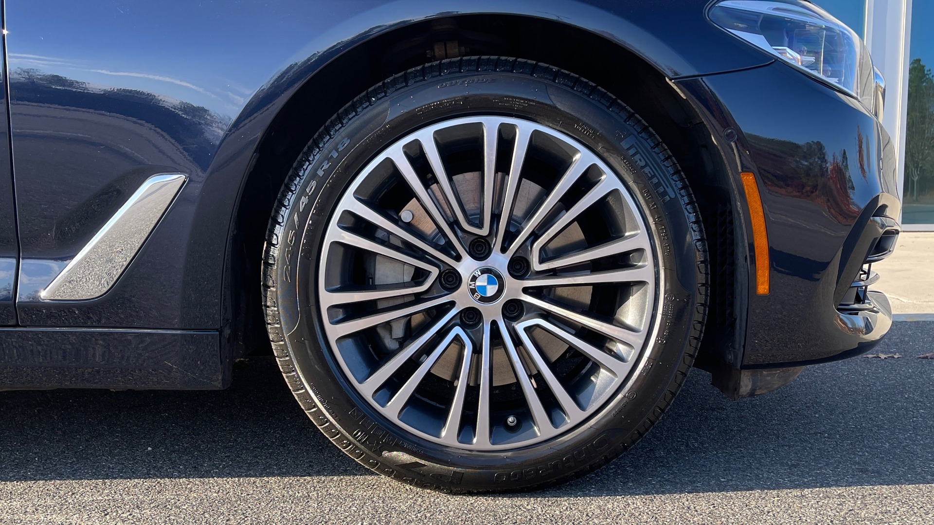 Used 2018 BMW 5 SERIES 530I XDRIVE PREMIUM / EXEC PKG / DRVR ASST PLUS / NAV / REARVIEW for sale Sold at Formula Imports in Charlotte NC 28227 64