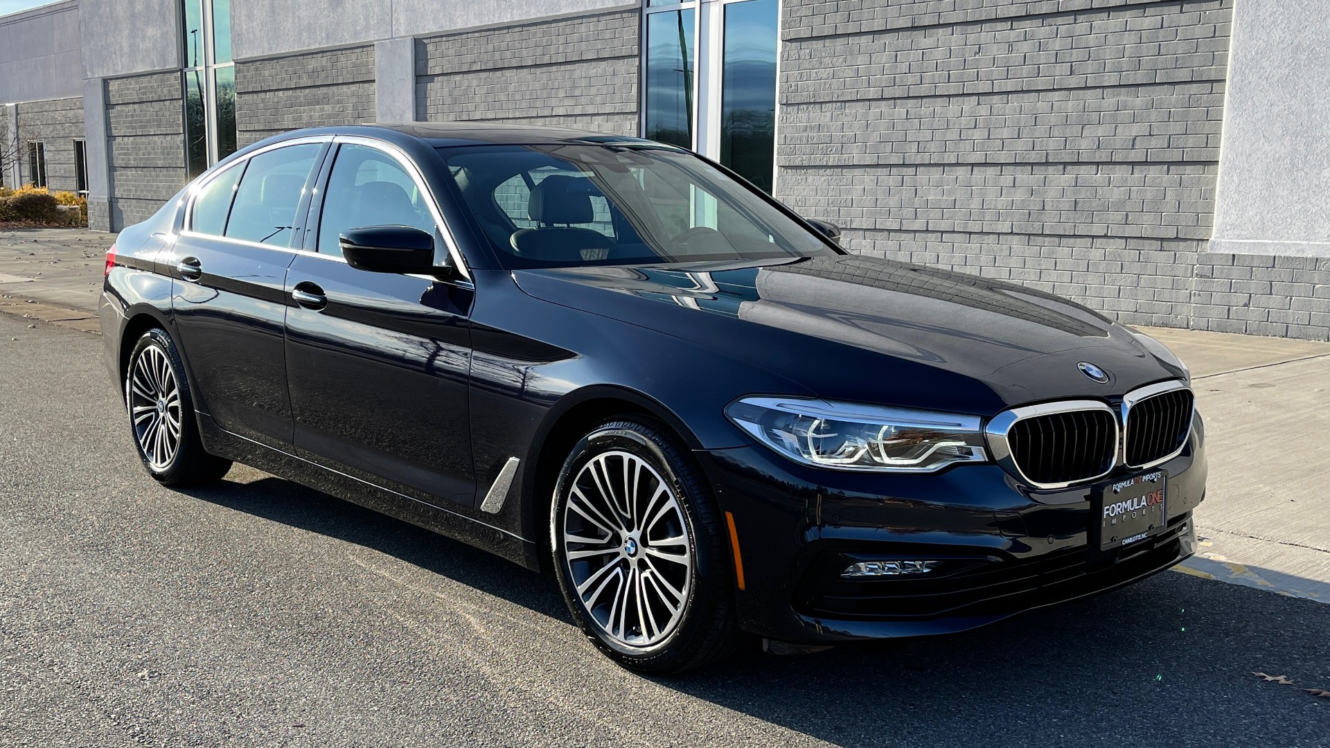 Used 2018 BMW 5 SERIES 530I XDRIVE PREMIUM / EXEC PKG / DRVR ASST PLUS / NAV / REARVIEW for sale Sold at Formula Imports in Charlotte NC 28227 8