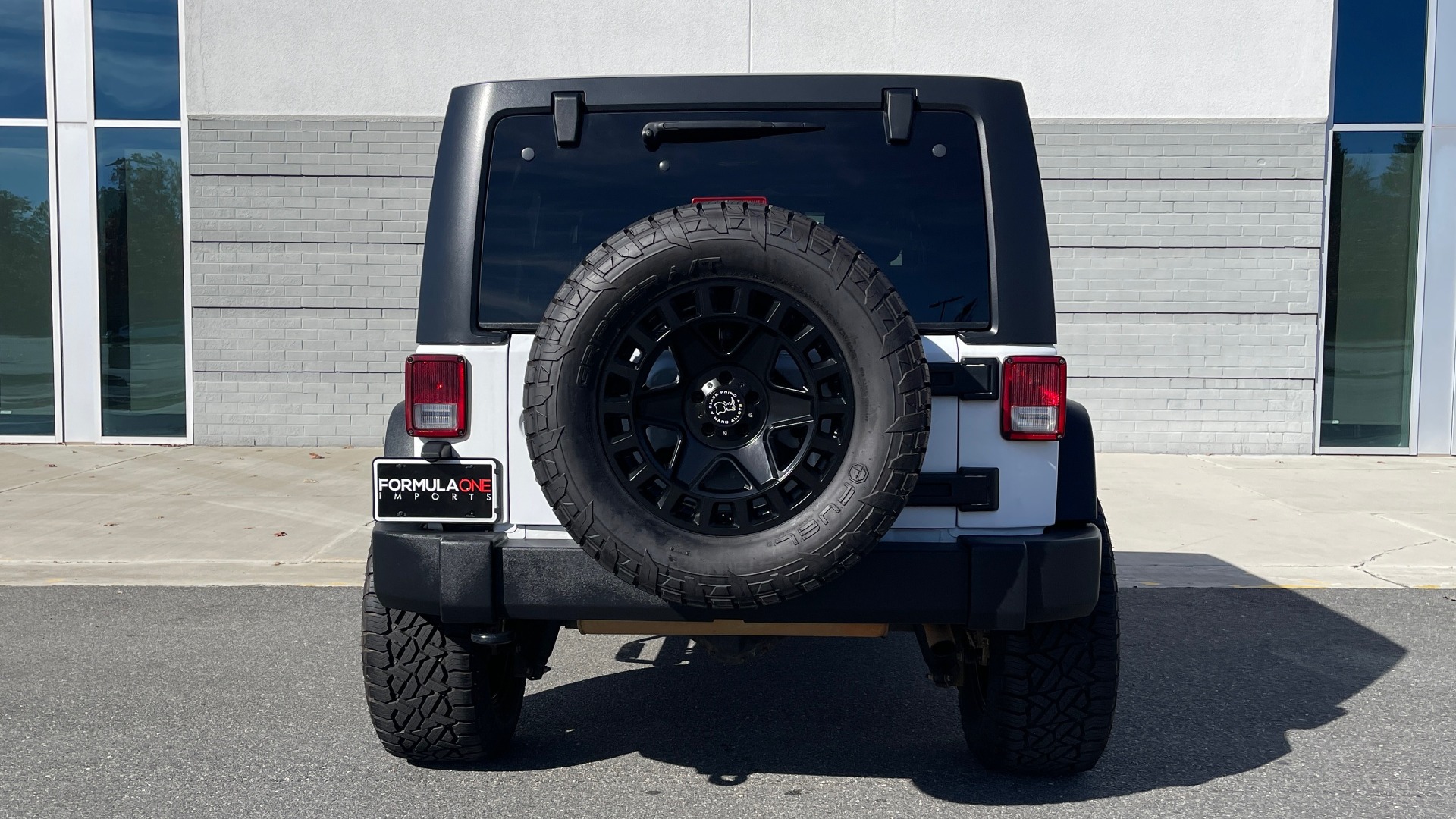 Used 2018 Jeep WRANGLER JK UNLIMITED SPORT S 4X4 / 3.6L V6 / AUTO / HARD-TOP / 20IN WHEELS for sale Sold at Formula Imports in Charlotte NC 28227 19