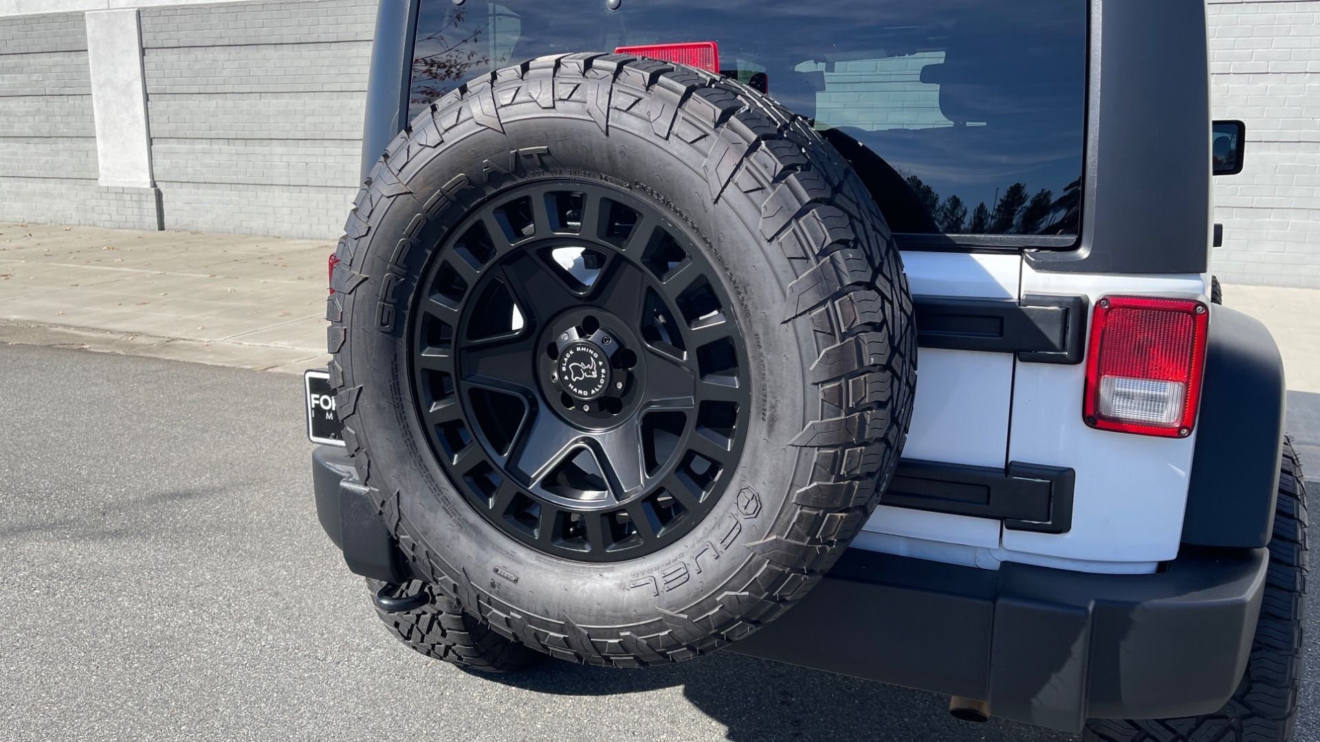 Used 2018 Jeep WRANGLER JK UNLIMITED SPORT S 4X4 / 3.6L V6 / AUTO / HARD-TOP / 20IN WHEELS for sale Sold at Formula Imports in Charlotte NC 28227 22