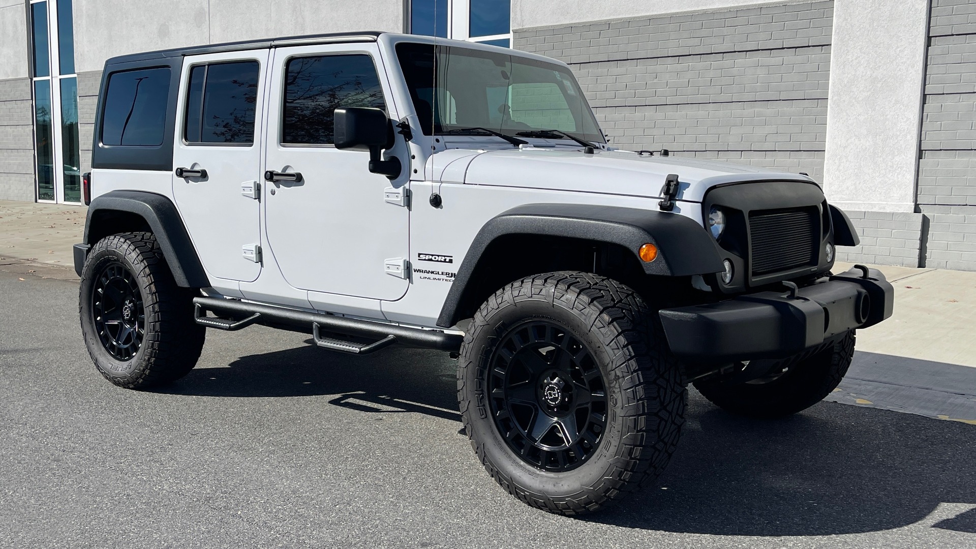 Used 2018 Jeep WRANGLER JK UNLIMITED SPORT S 4X4 / 3.6L V6 / AUTO / HARD-TOP / 20IN WHEELS for sale Sold at Formula Imports in Charlotte NC 28227 5